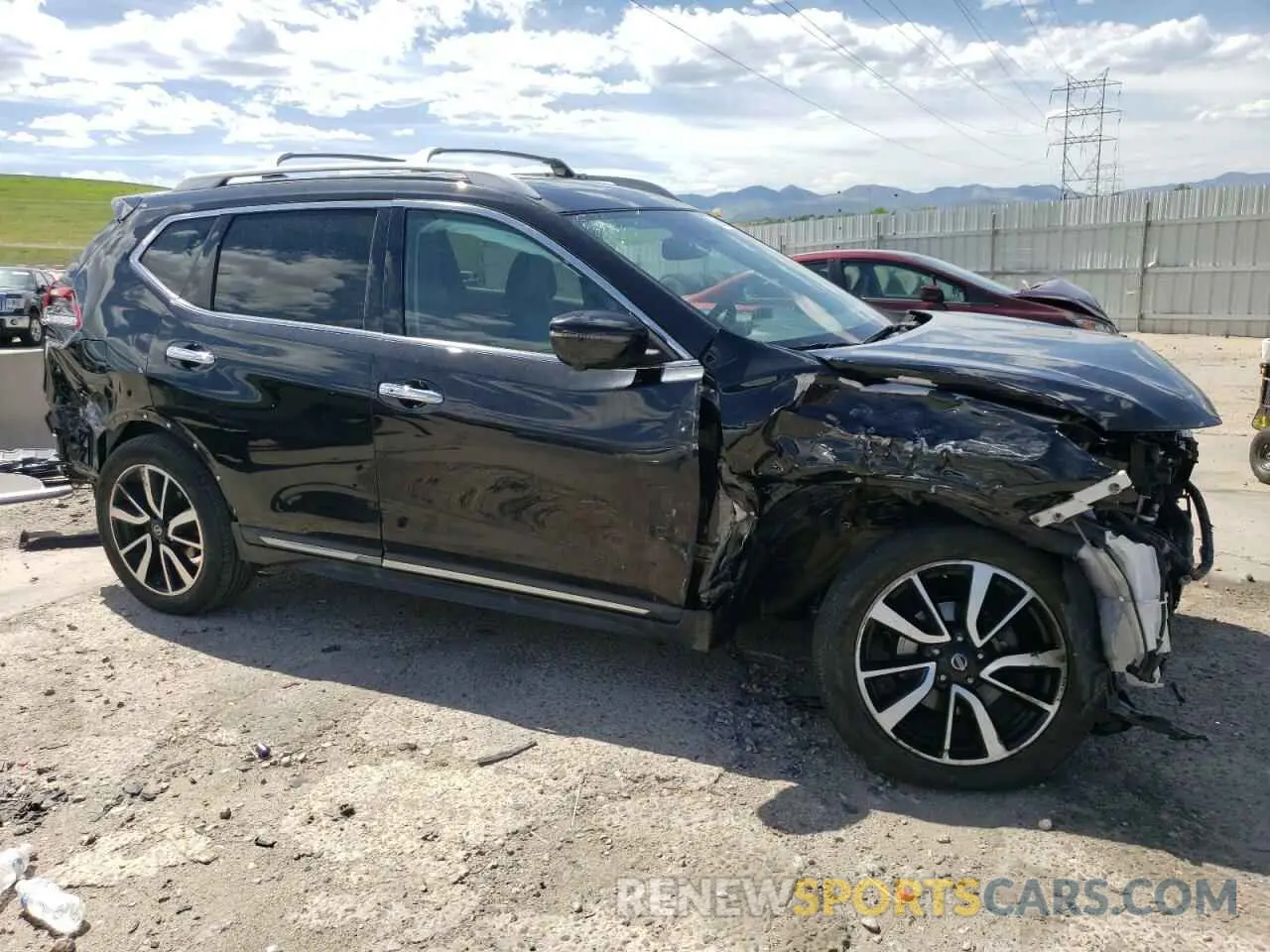 4 Photograph of a damaged car 5N1AT2MV3KC829798 NISSAN ROGUE 2019