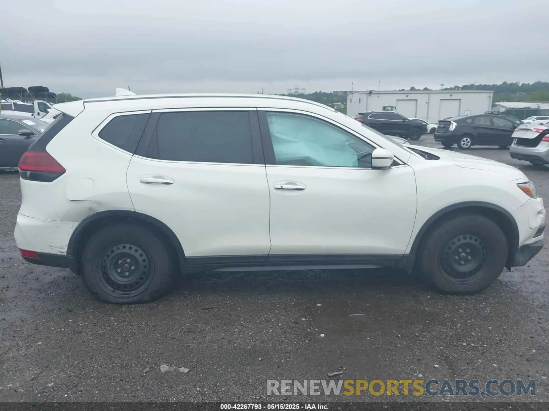 12 Photograph of a damaged car 5N1AT2MV3KC831907 NISSAN ROGUE 2019