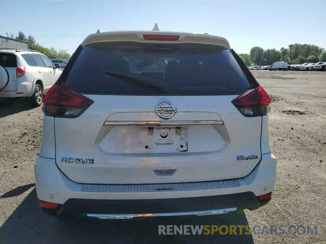 6 Photograph of a damaged car 5N1AT2MV3KC841028 NISSAN ROGUE 2019