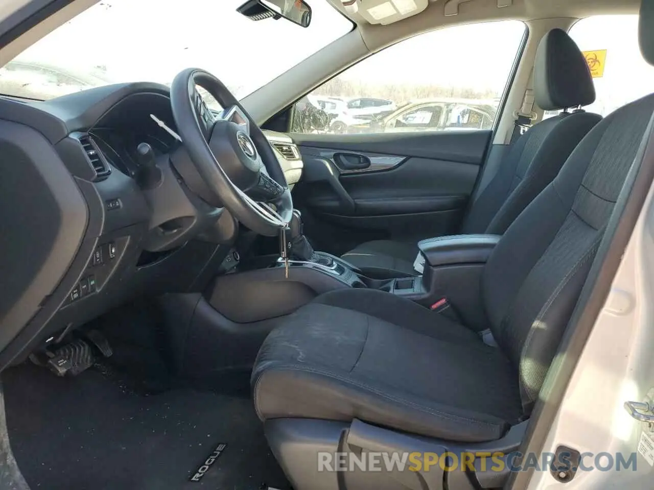 7 Photograph of a damaged car 5N1AT2MV3KC845340 NISSAN ROGUE 2019