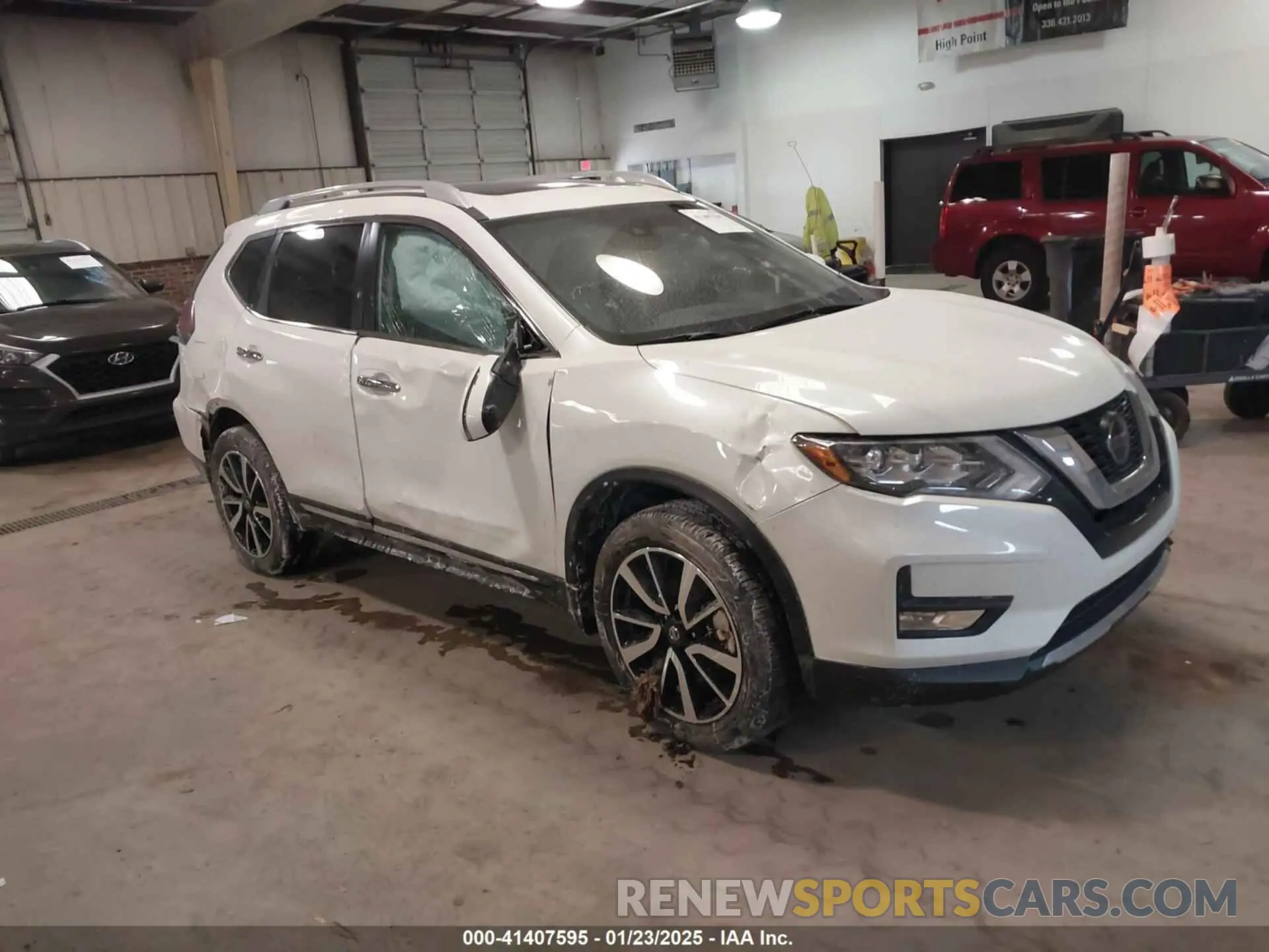 1 Photograph of a damaged car 5N1AT2MV4KC718953 NISSAN ROGUE 2019