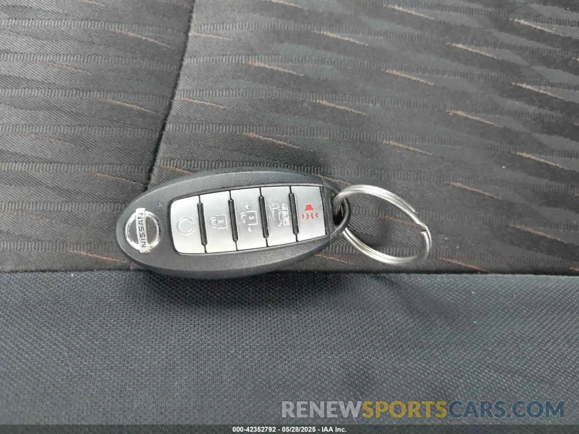 11 Photograph of a damaged car 5N1AT2MV4KC769210 NISSAN ROGUE 2019