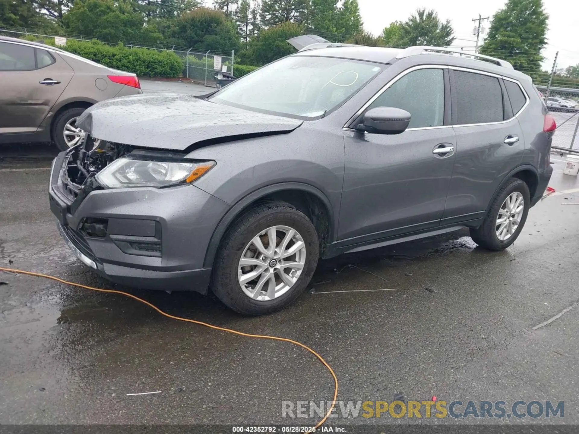 2 Photograph of a damaged car 5N1AT2MV4KC769210 NISSAN ROGUE 2019