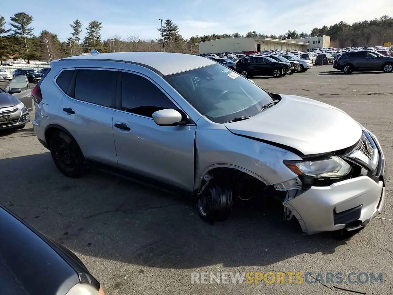 4 Photograph of a damaged car 5N1AT2MV4KC782832 NISSAN ROGUE 2019