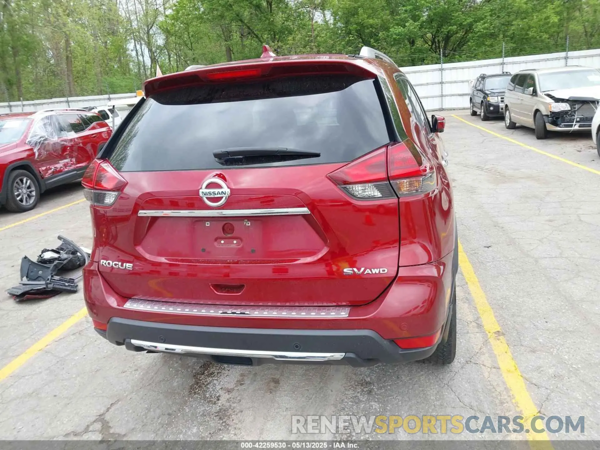 17 Photograph of a damaged car 5N1AT2MV4KC810144 NISSAN ROGUE 2019