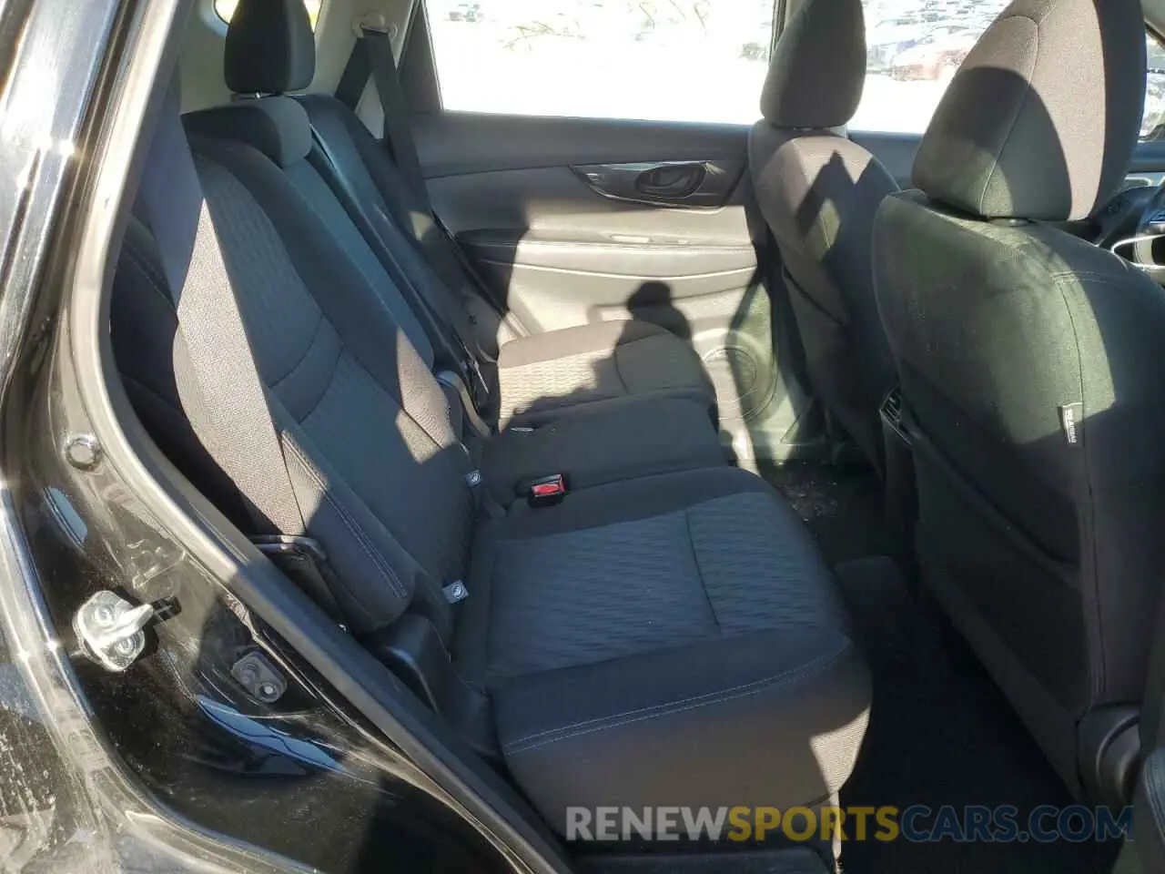 11 Photograph of a damaged car 5N1AT2MV4KC830202 NISSAN ROGUE 2019