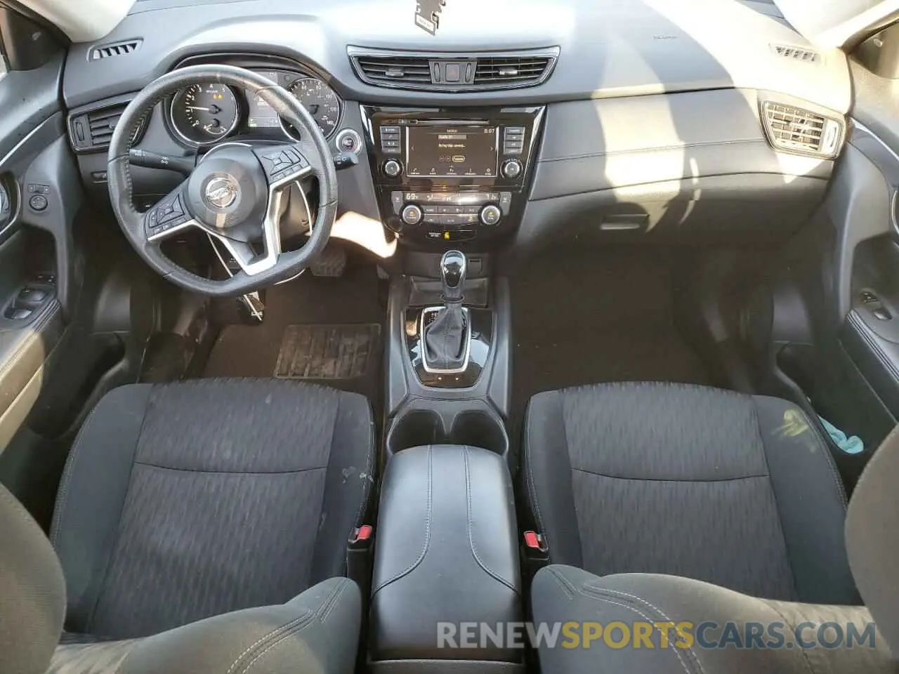 8 Photograph of a damaged car 5N1AT2MV5KC703734 NISSAN ROGUE 2019