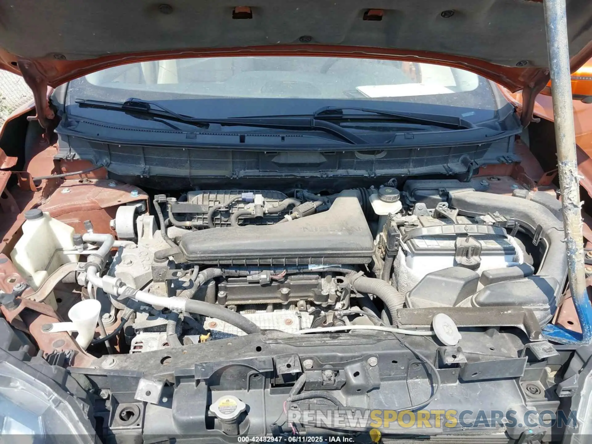 10 Photograph of a damaged car 5N1AT2MV5KC712143 NISSAN ROGUE 2019