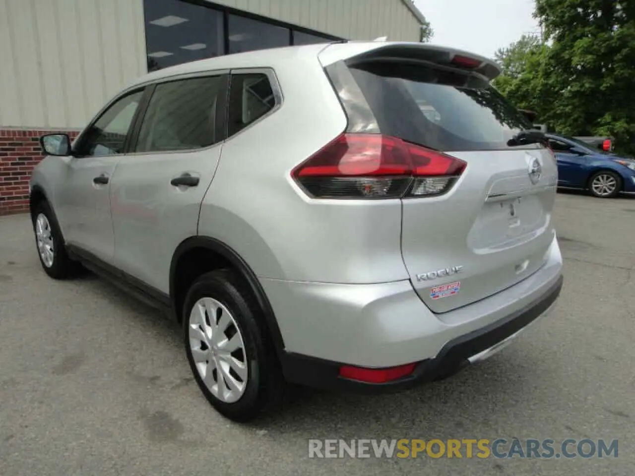 3 Photograph of a damaged car 5N1AT2MV5KC748320 NISSAN ROGUE 2019