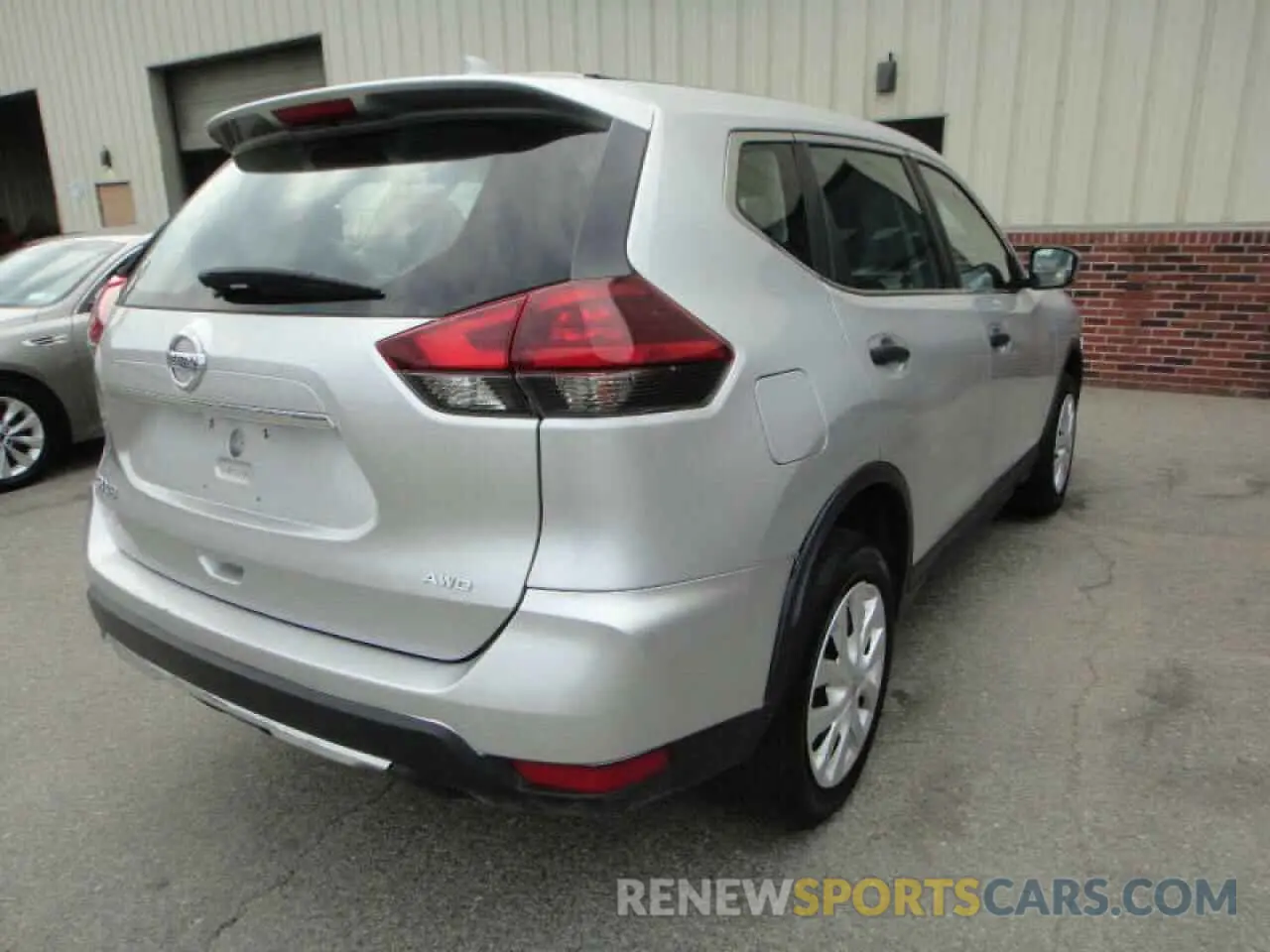 4 Photograph of a damaged car 5N1AT2MV5KC748320 NISSAN ROGUE 2019