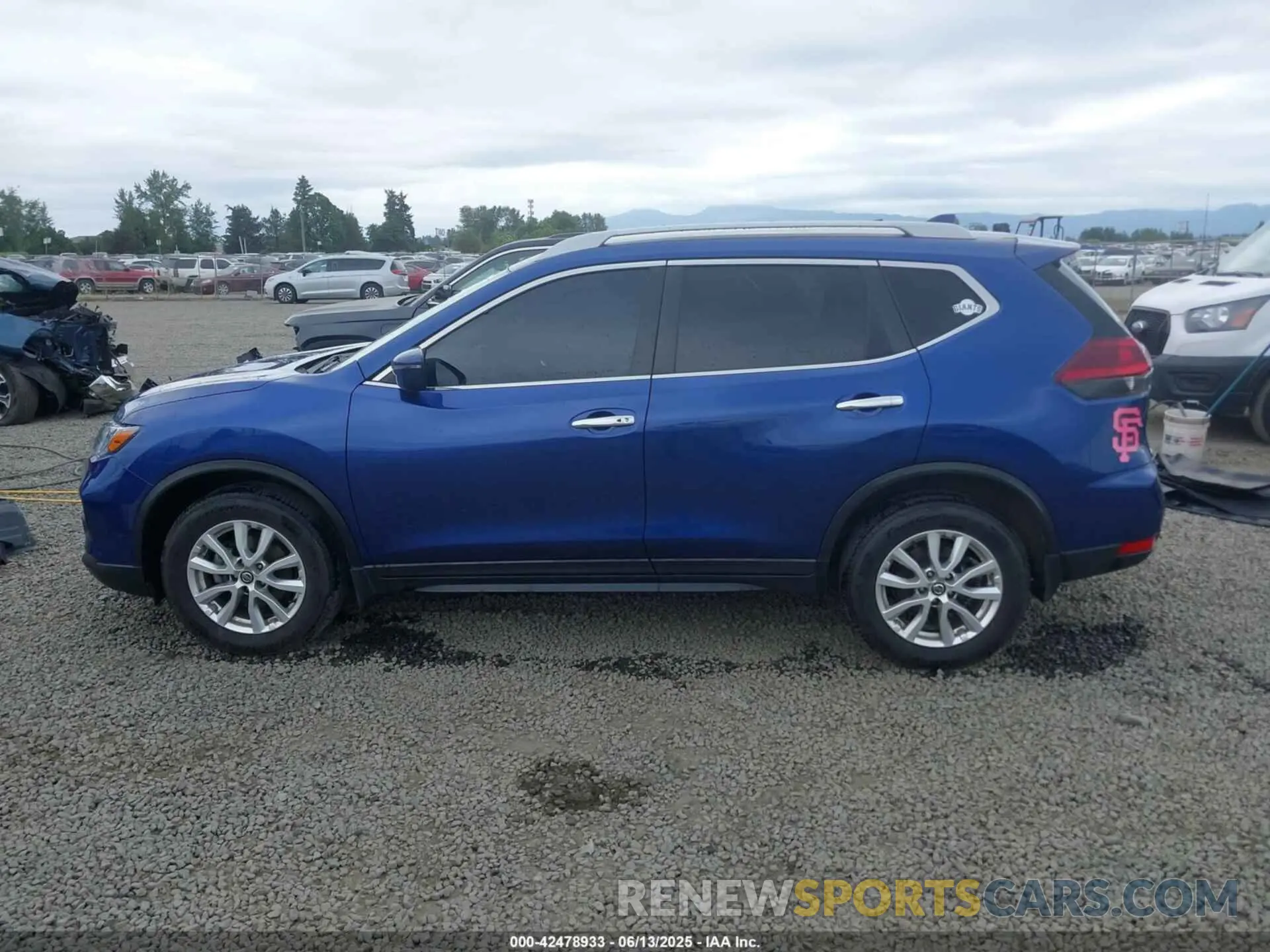 14 Photograph of a damaged car 5N1AT2MV5KC758717 NISSAN ROGUE 2019