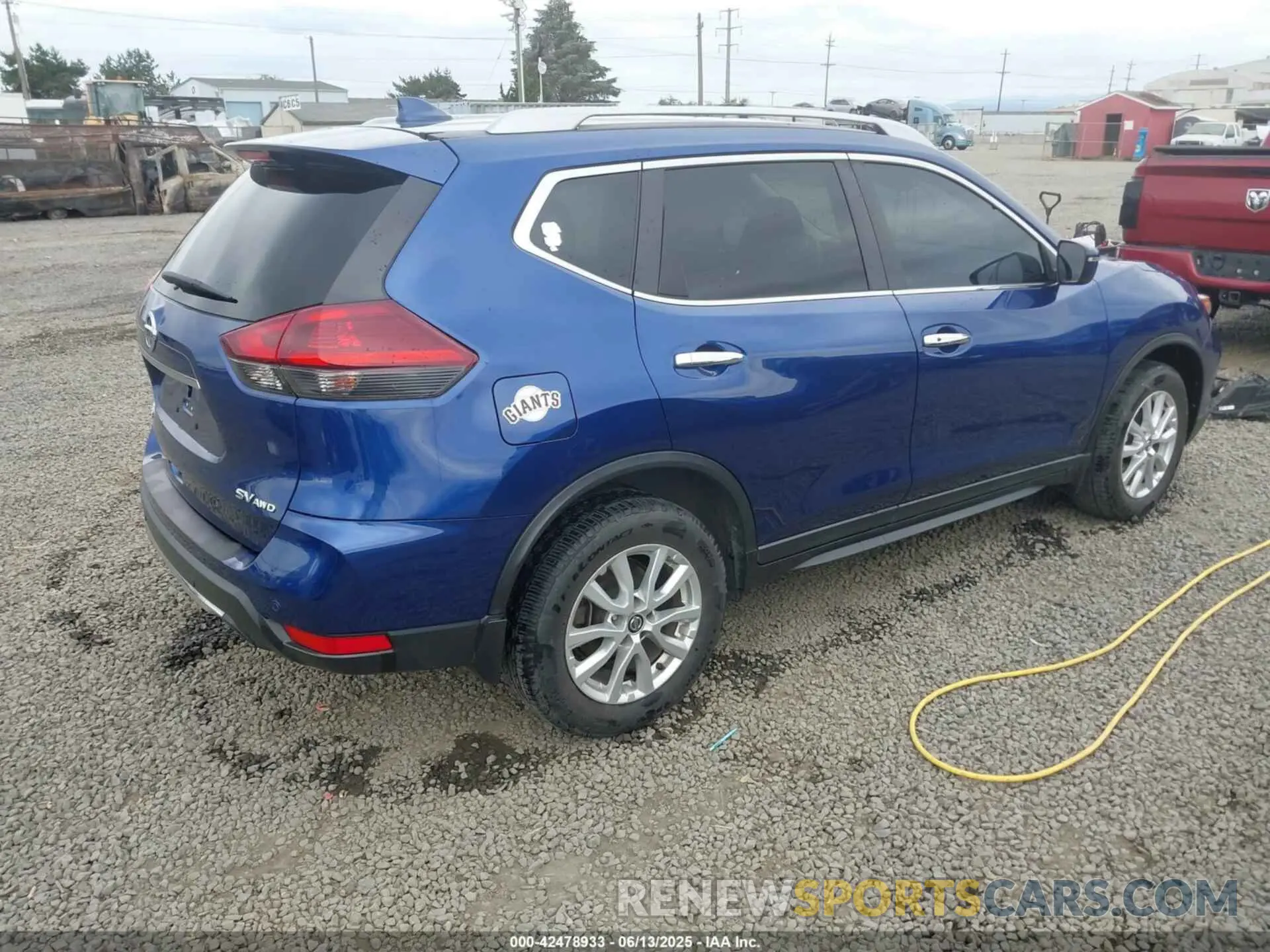 4 Photograph of a damaged car 5N1AT2MV5KC758717 NISSAN ROGUE 2019
