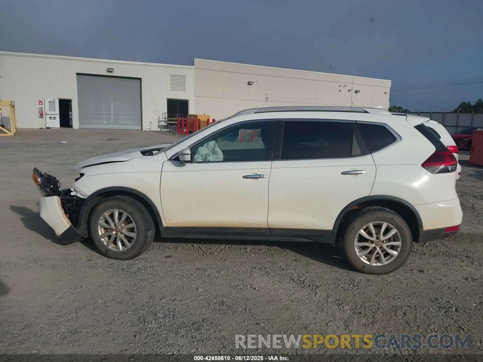 15 Photograph of a damaged car 5N1AT2MV5KC767952 NISSAN ROGUE 2019