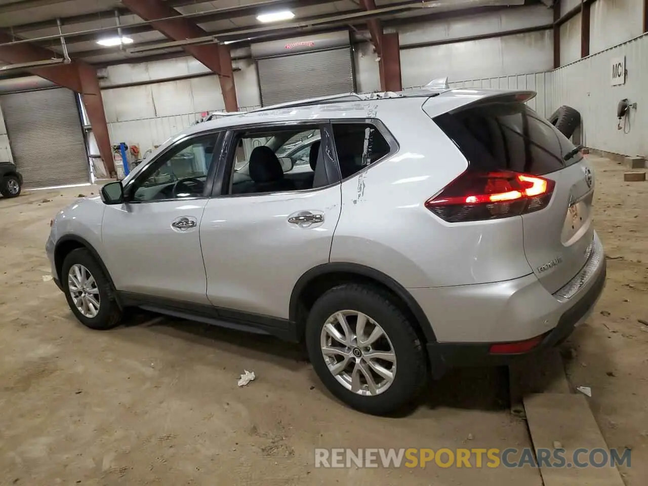 2 Photograph of a damaged car 5N1AT2MV5KC799378 NISSAN ROGUE 2019