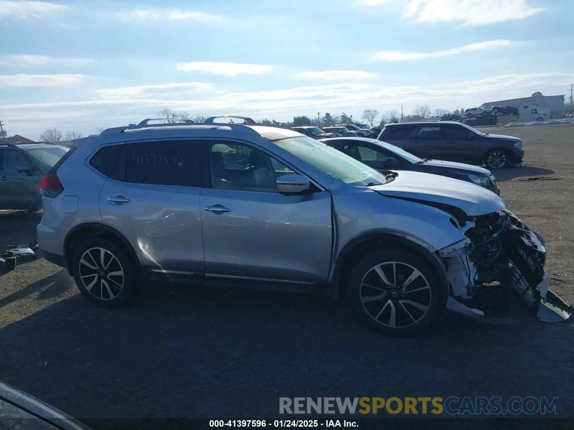 14 Photograph of a damaged car 5N1AT2MV5KC818625 NISSAN ROGUE 2019