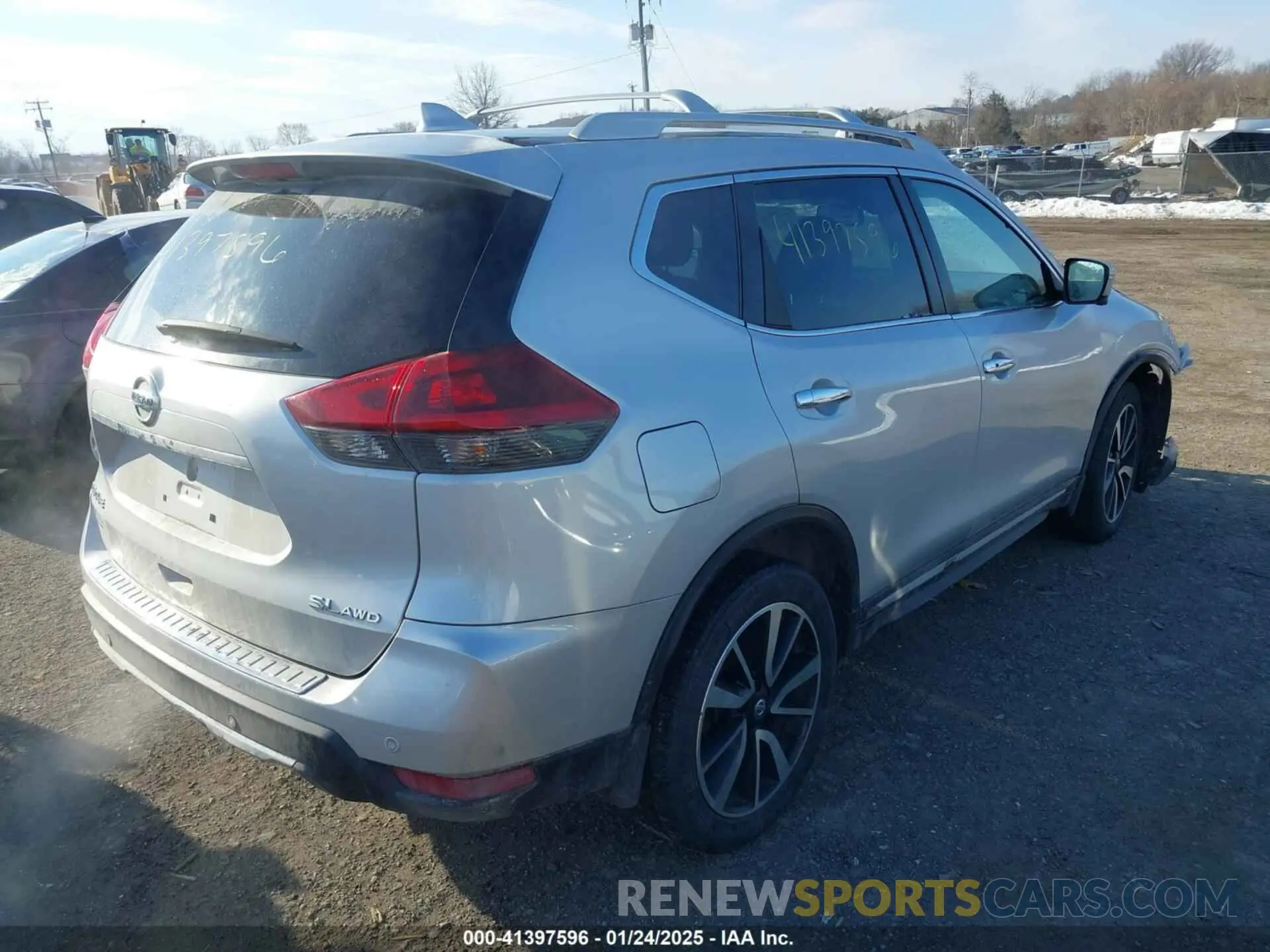 4 Photograph of a damaged car 5N1AT2MV5KC818625 NISSAN ROGUE 2019