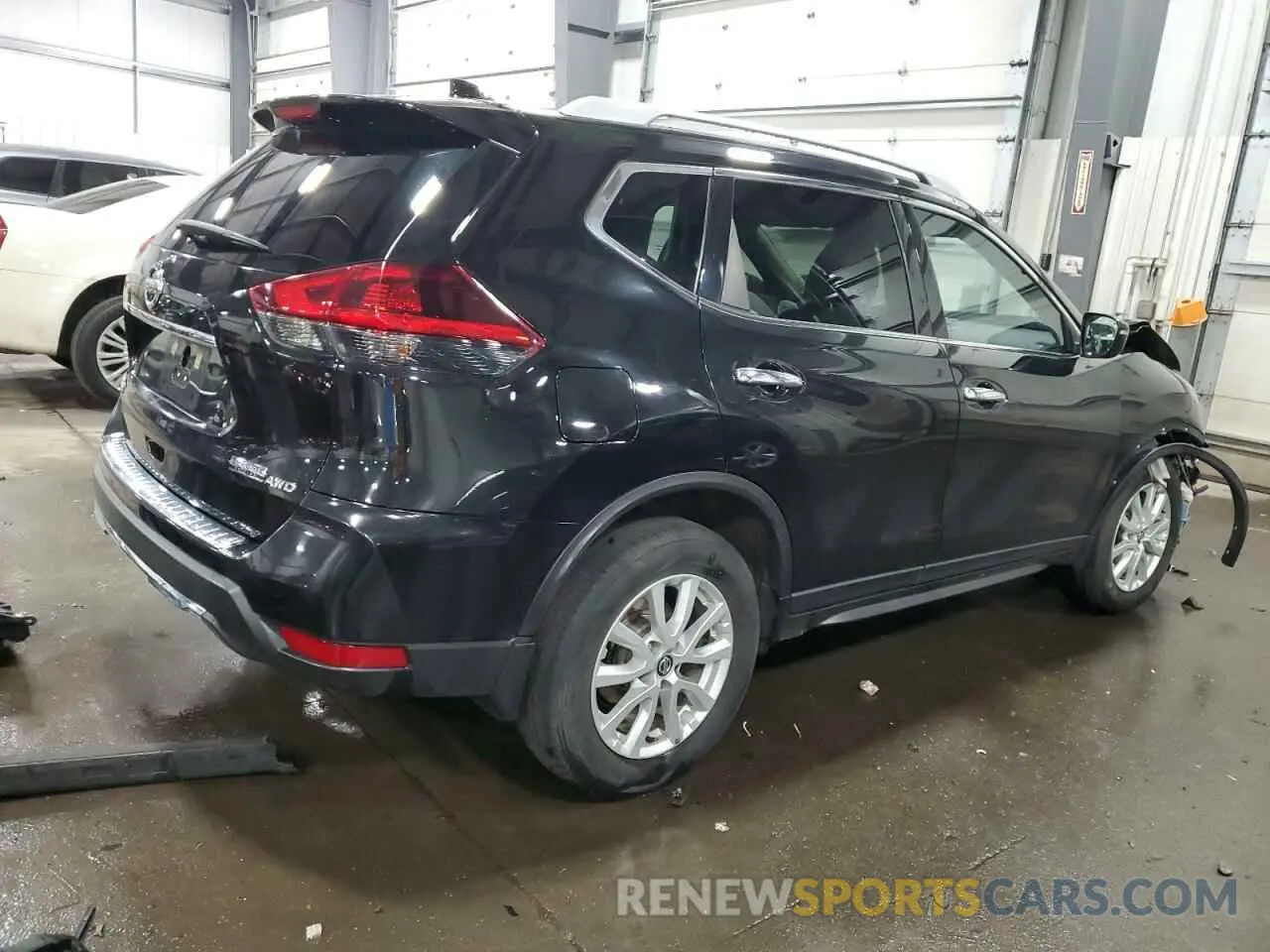 3 Photograph of a damaged car 5N1AT2MV5KC835344 NISSAN ROGUE 2019