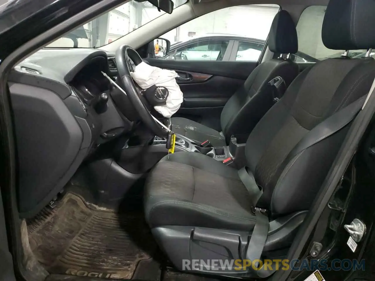 7 Photograph of a damaged car 5N1AT2MV5KC835344 NISSAN ROGUE 2019