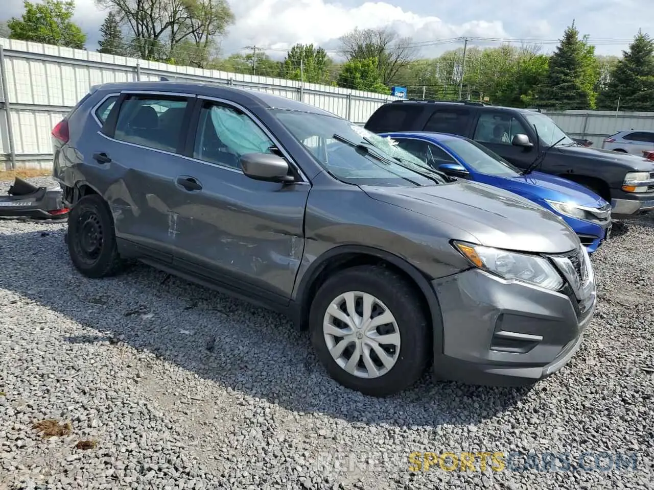 4 Photograph of a damaged car 5N1AT2MV5KC843864 NISSAN ROGUE 2019