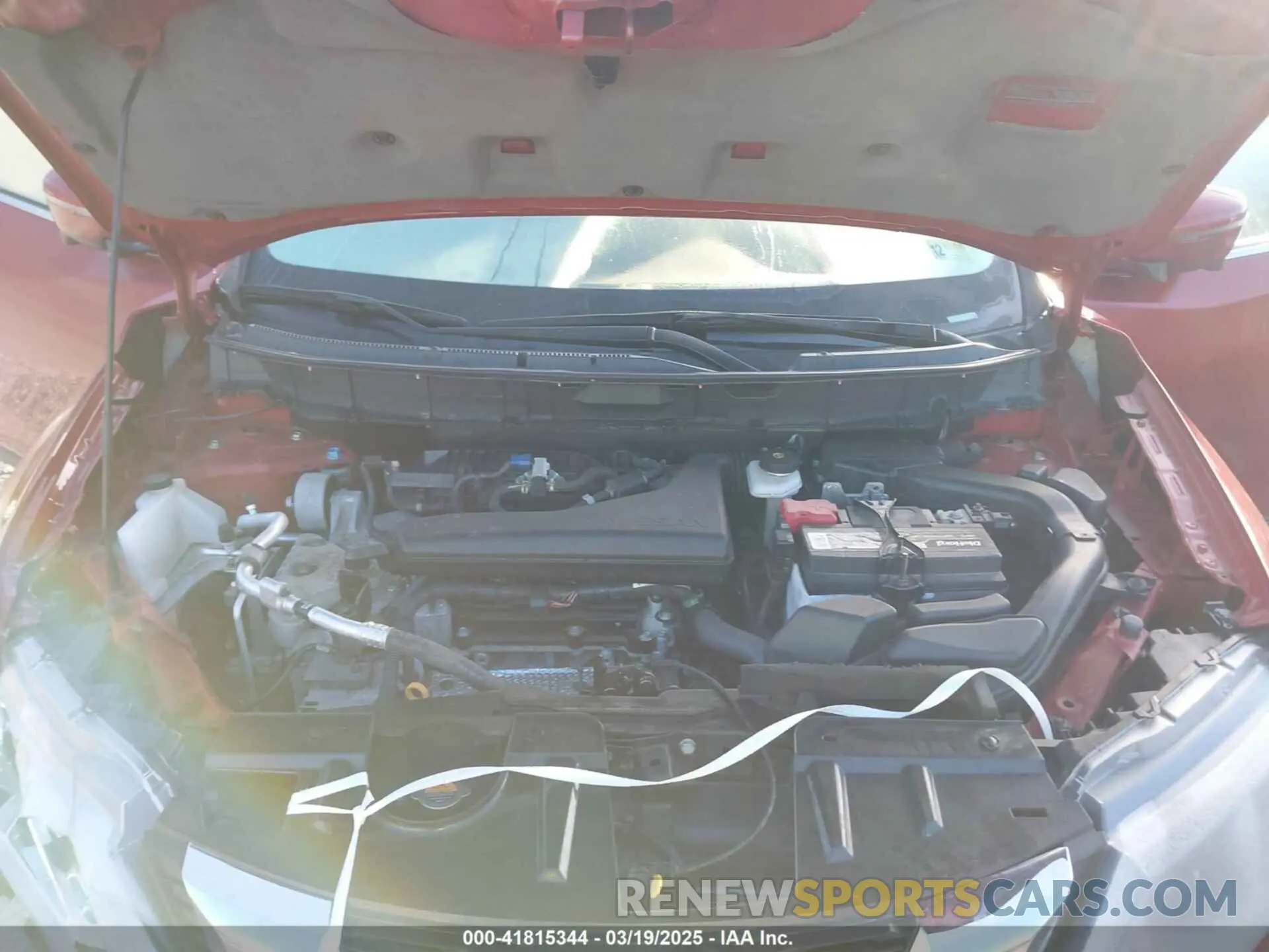 10 Photograph of a damaged car 5N1AT2MV6KC744650 NISSAN ROGUE 2019