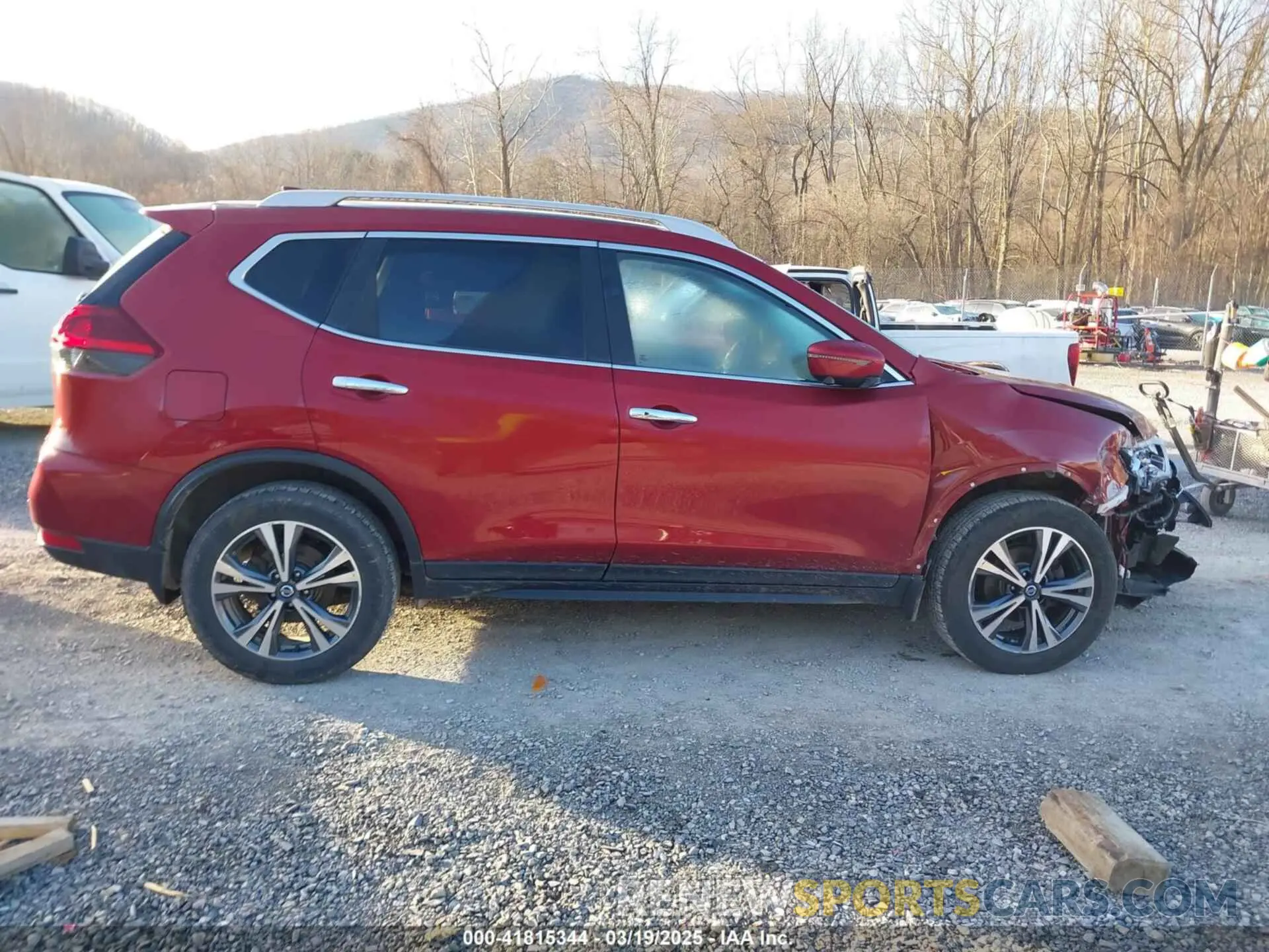 13 Photograph of a damaged car 5N1AT2MV6KC744650 NISSAN ROGUE 2019