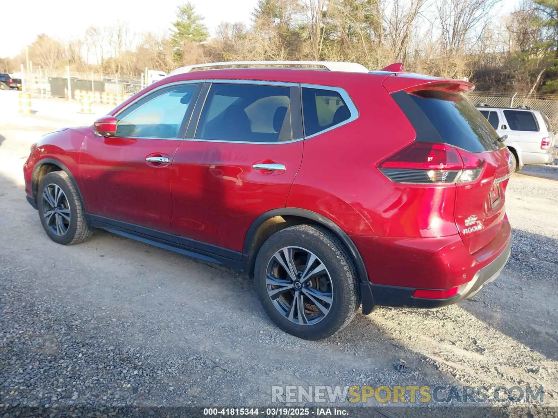 3 Photograph of a damaged car 5N1AT2MV6KC744650 NISSAN ROGUE 2019