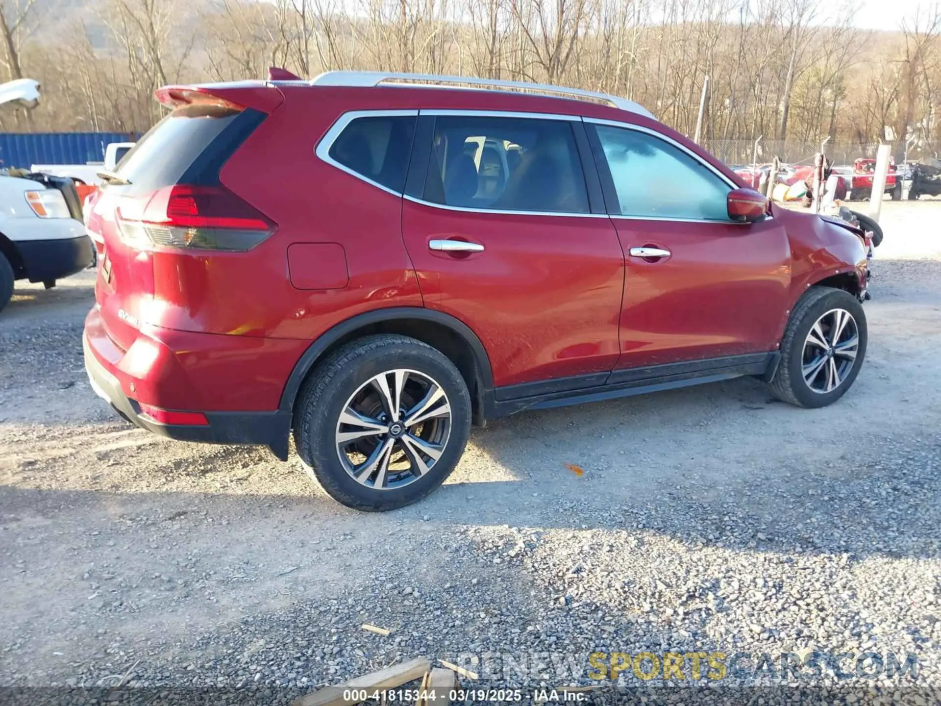 4 Photograph of a damaged car 5N1AT2MV6KC744650 NISSAN ROGUE 2019
