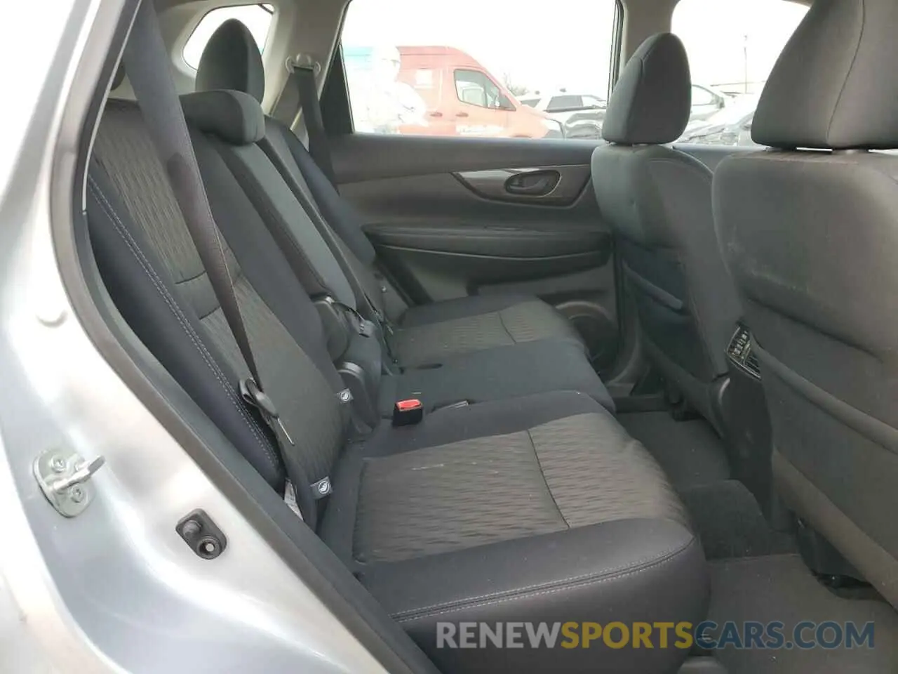 11 Photograph of a damaged car 5N1AT2MV6KC745927 NISSAN ROGUE 2019