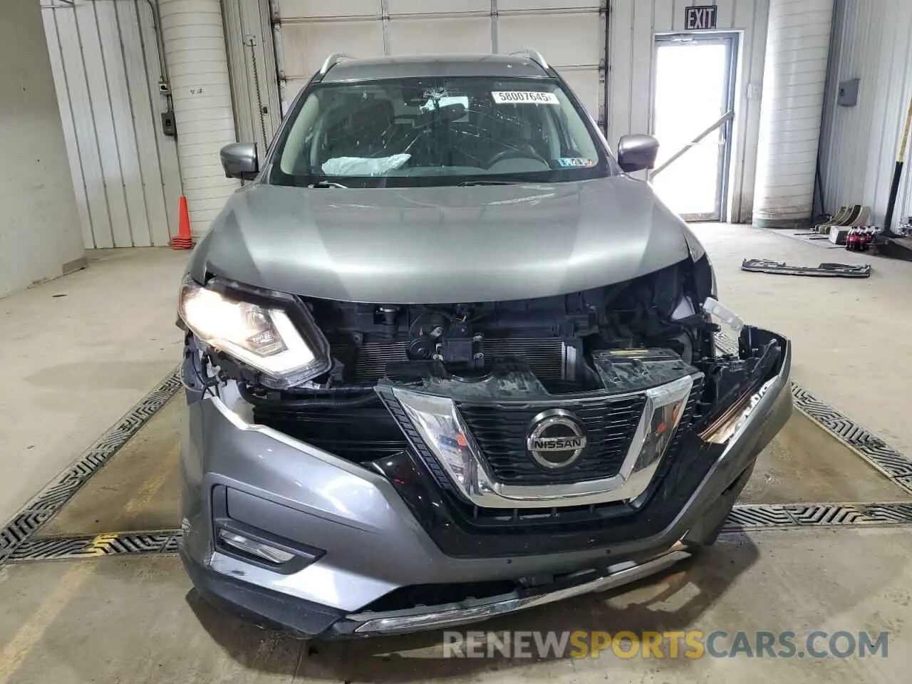 5 Photograph of a damaged car 5N1AT2MV6KC757737 NISSAN ROGUE 2019