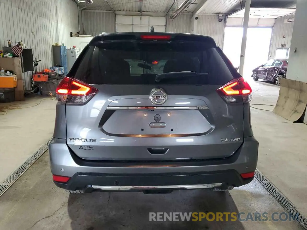 6 Photograph of a damaged car 5N1AT2MV6KC757737 NISSAN ROGUE 2019