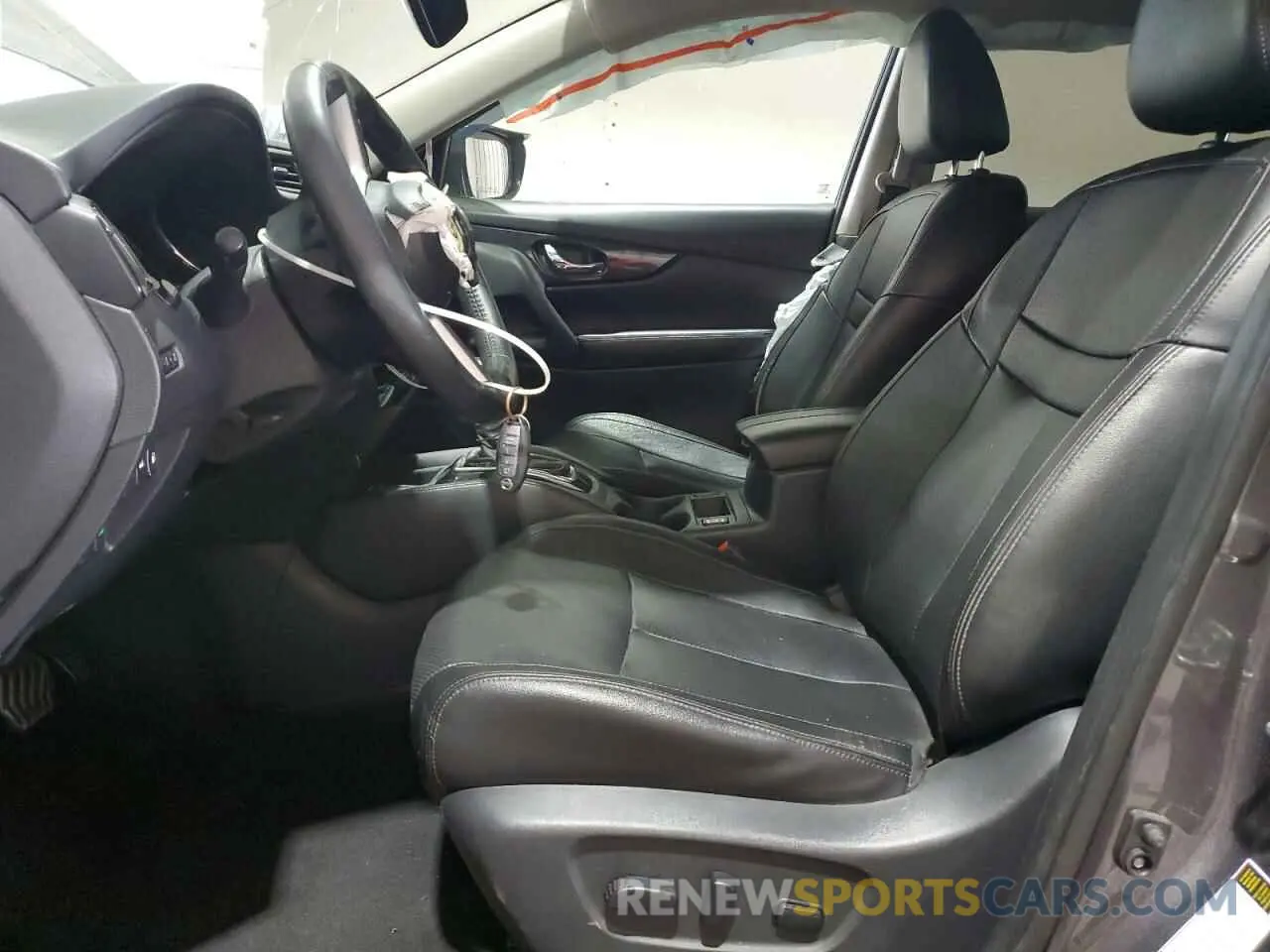7 Photograph of a damaged car 5N1AT2MV6KC757737 NISSAN ROGUE 2019