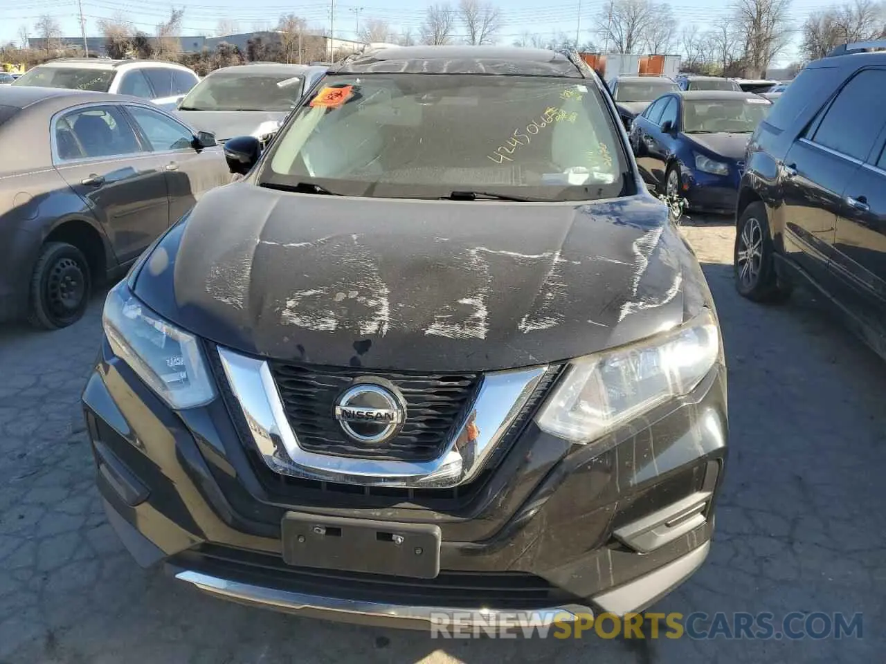 5 Photograph of a damaged car 5N1AT2MV6KC842626 NISSAN ROGUE 2019