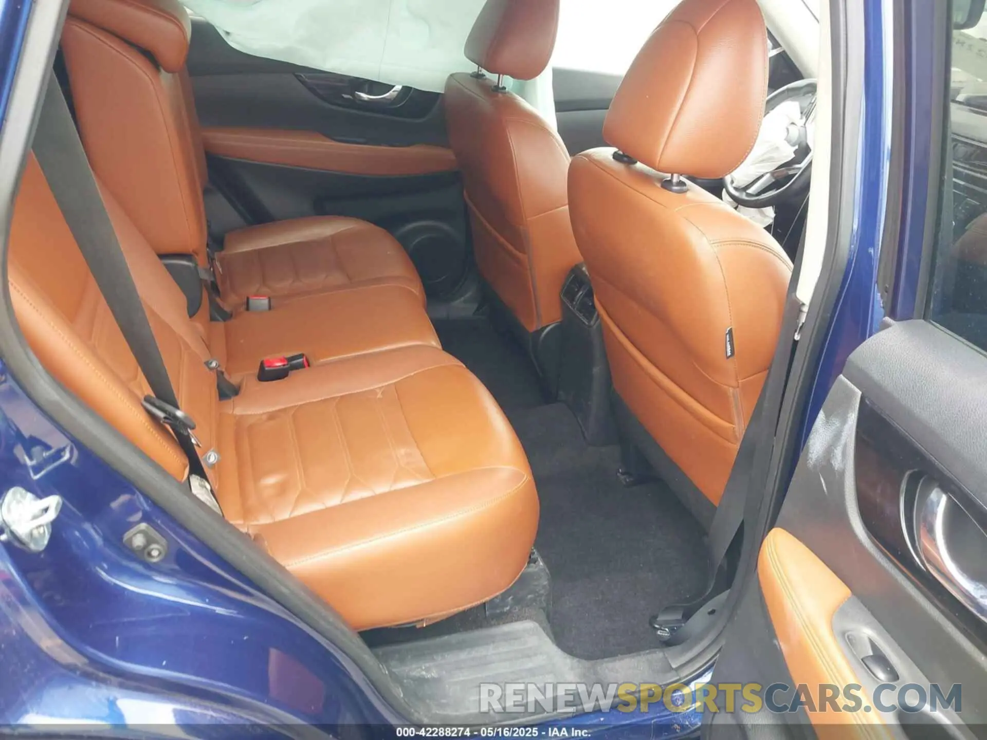 8 Photograph of a damaged car 5N1AT2MV7KC702519 NISSAN ROGUE 2019