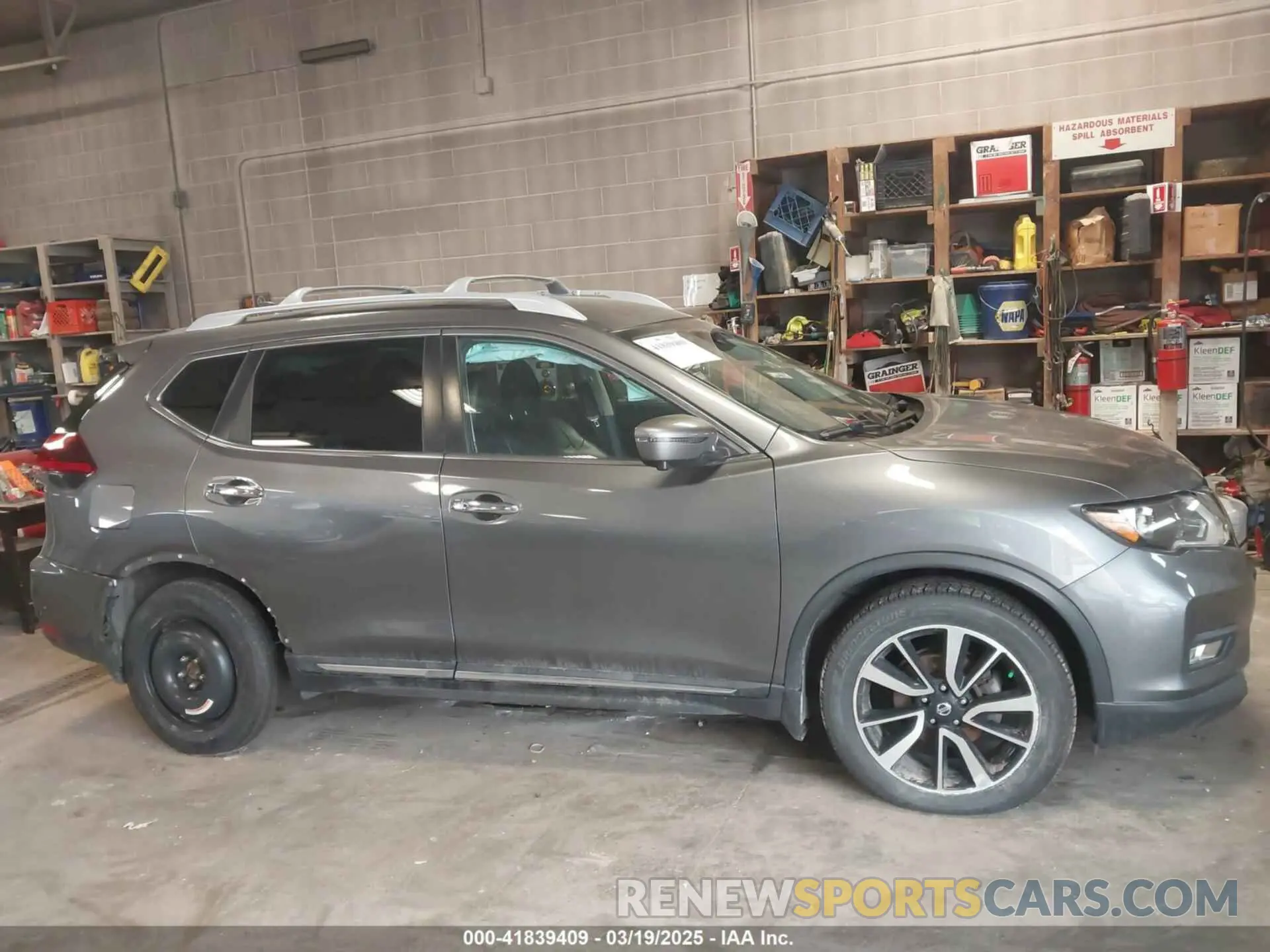 13 Photograph of a damaged car 5N1AT2MV7KC712936 NISSAN ROGUE 2019
