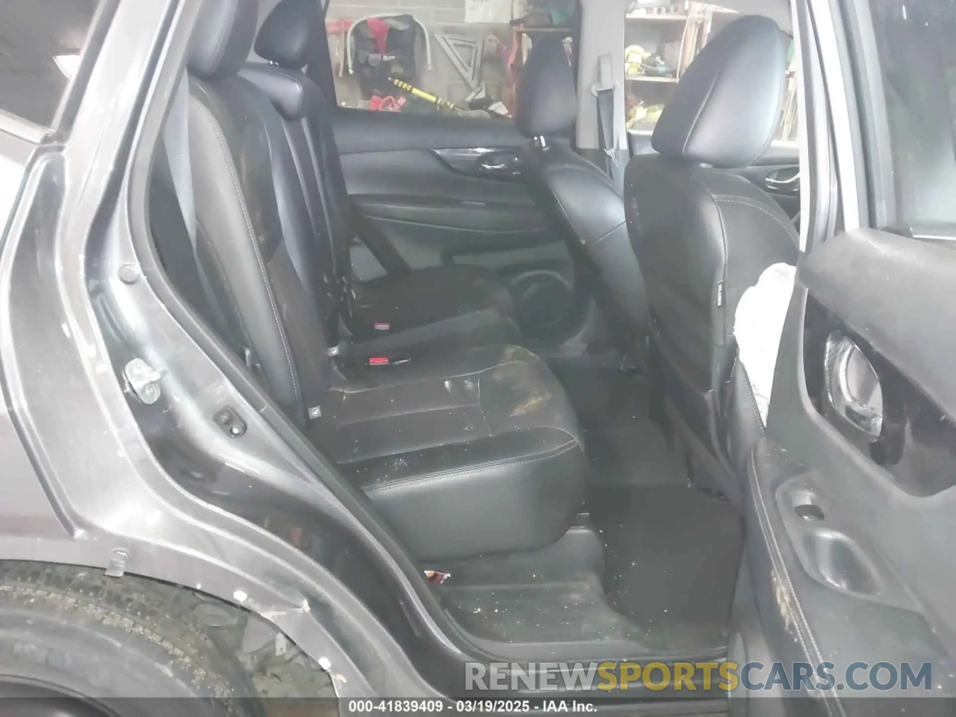 8 Photograph of a damaged car 5N1AT2MV7KC712936 NISSAN ROGUE 2019