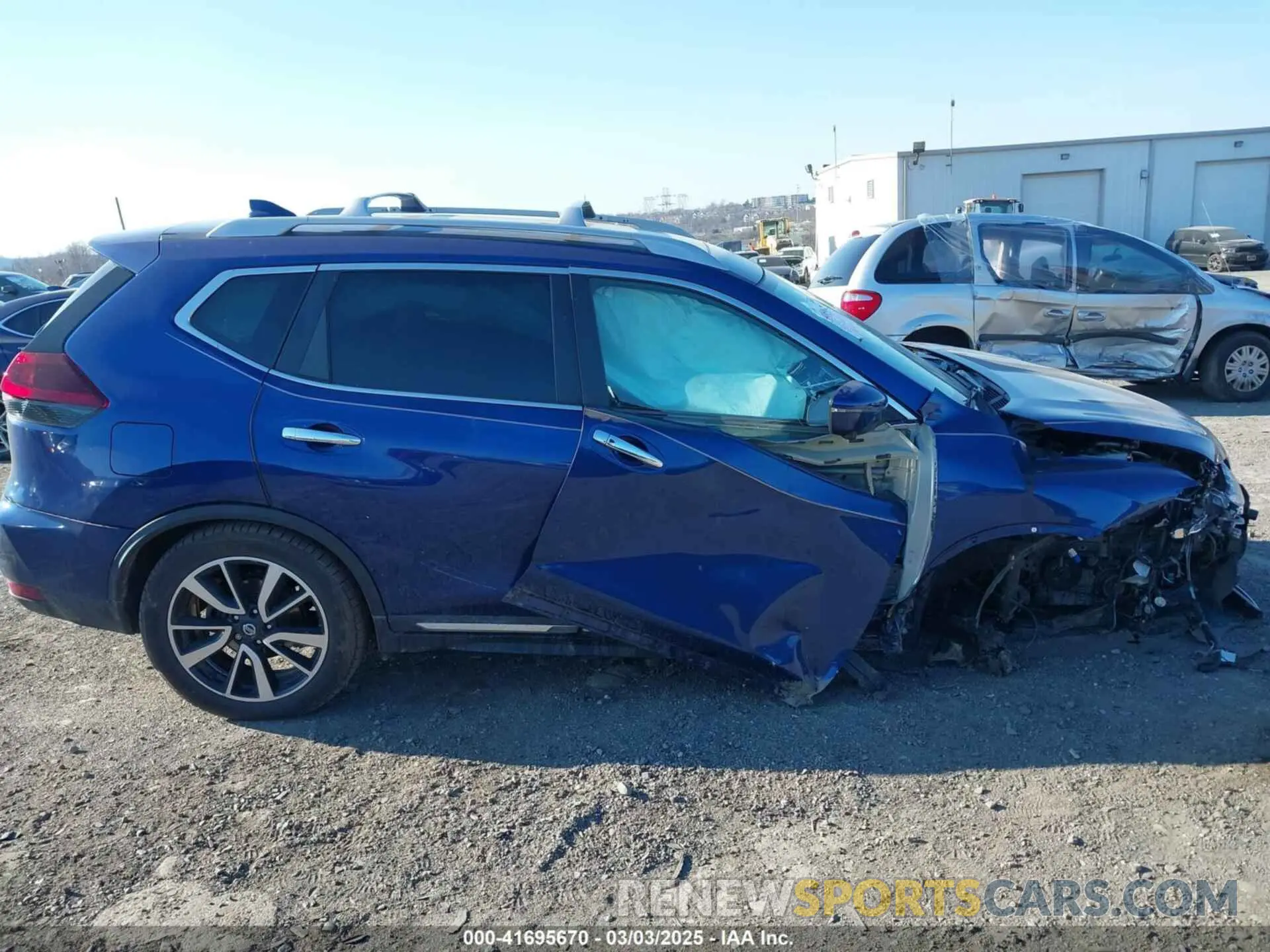 13 Photograph of a damaged car 5N1AT2MV7KC718316 NISSAN ROGUE 2019