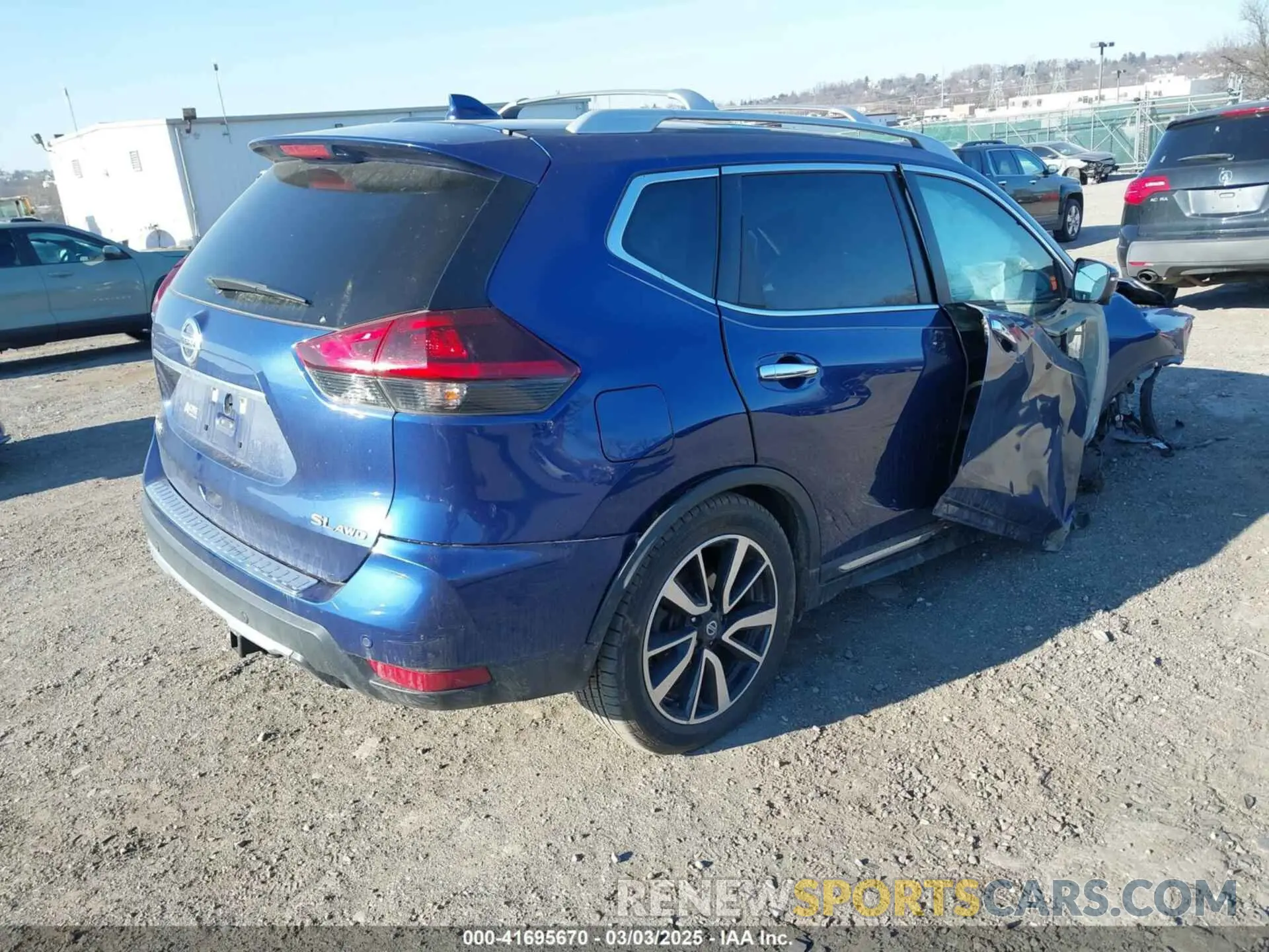 4 Photograph of a damaged car 5N1AT2MV7KC718316 NISSAN ROGUE 2019