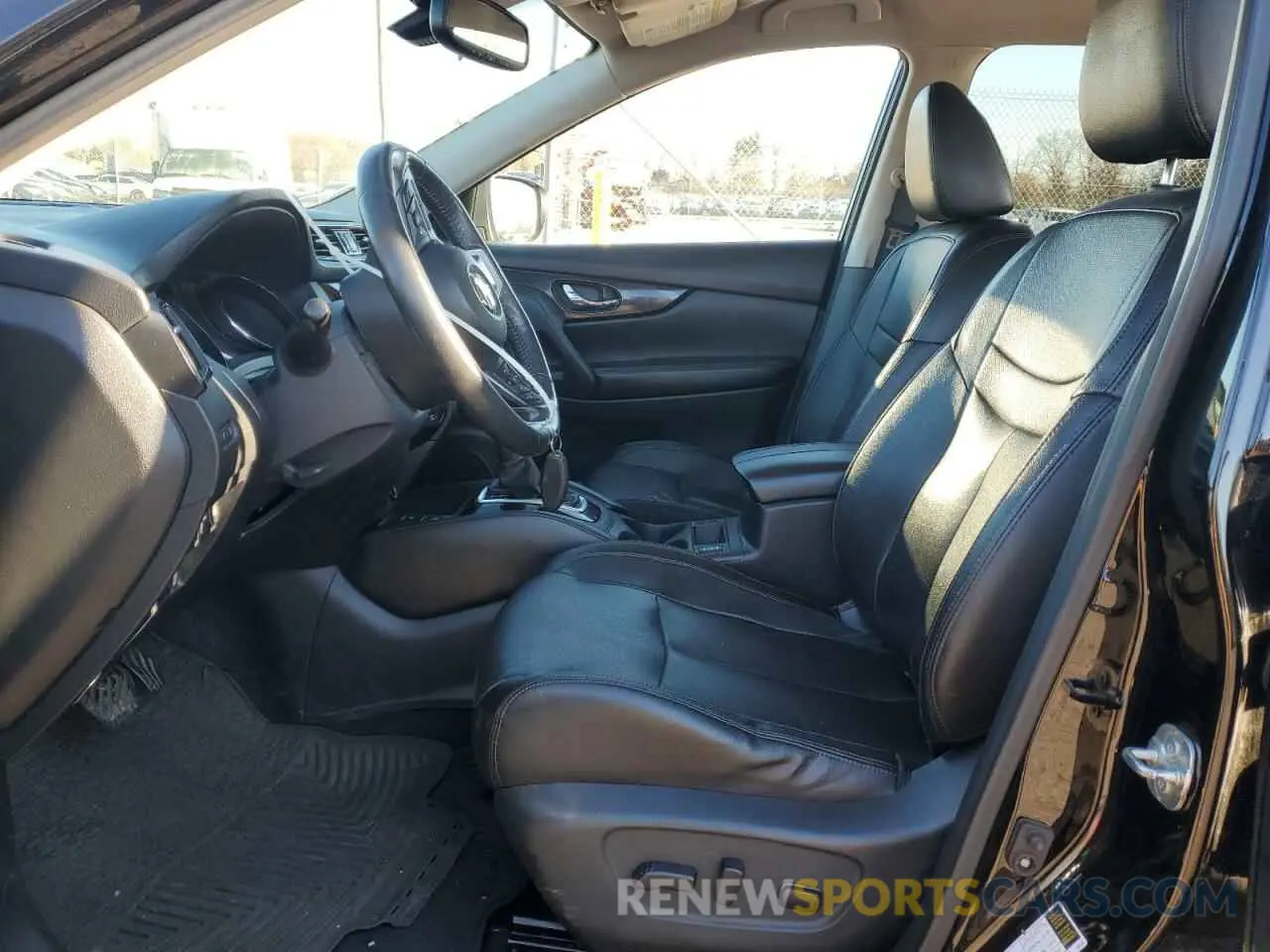 7 Photograph of a damaged car 5N1AT2MV7KC747444 NISSAN ROGUE 2019