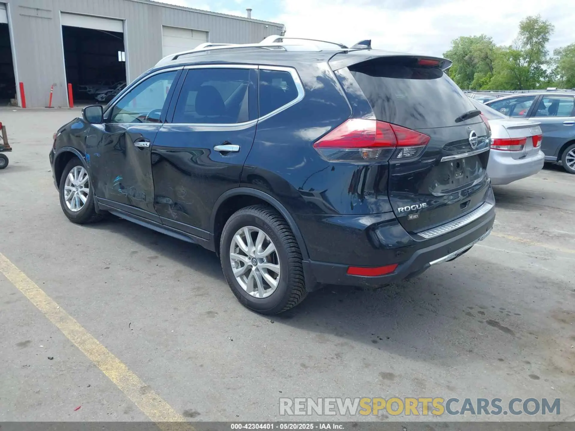 3 Photograph of a damaged car 5N1AT2MV7KC770013 NISSAN ROGUE 2019