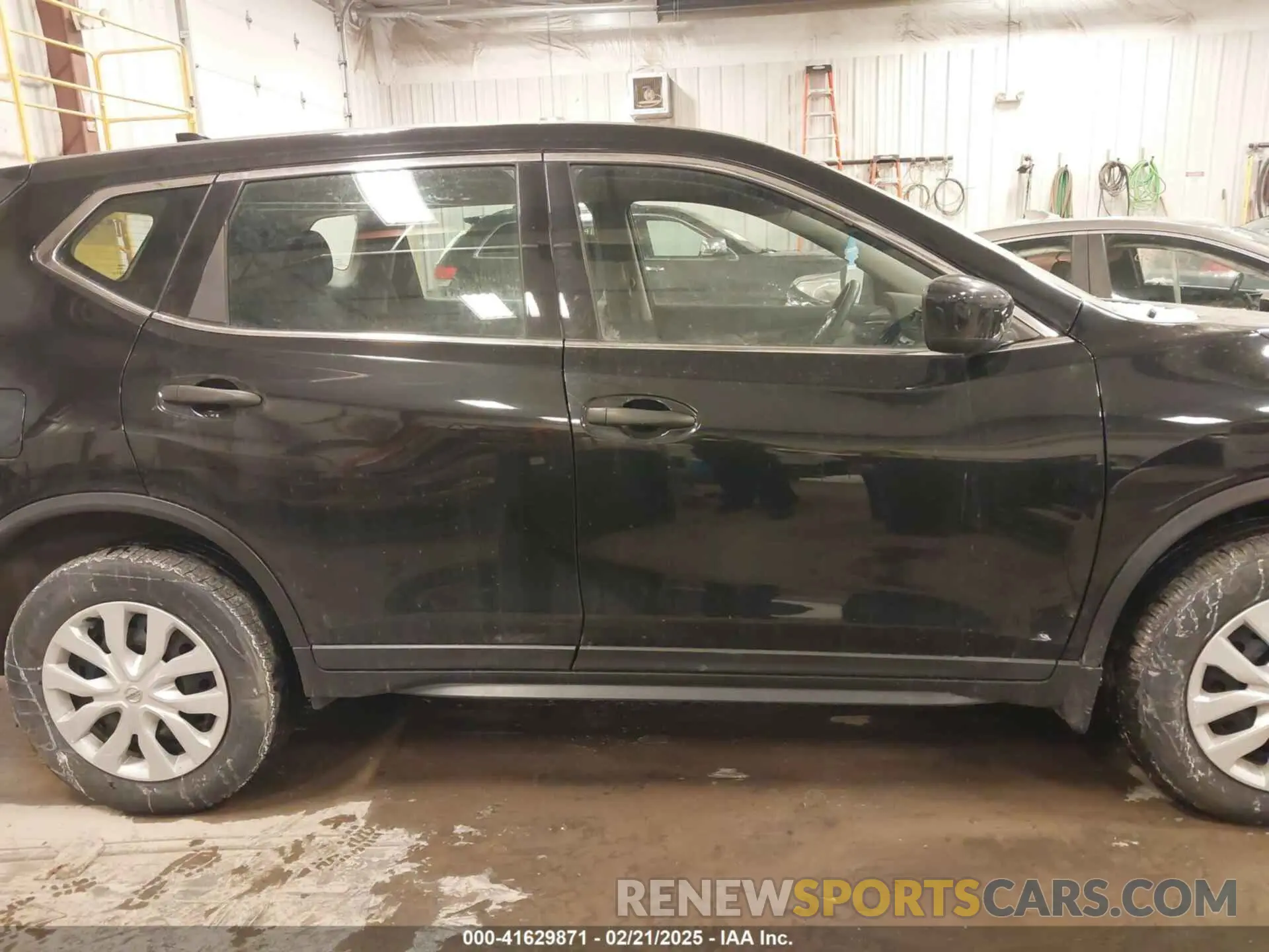 14 Photograph of a damaged car 5N1AT2MV7KC785630 NISSAN ROGUE 2019