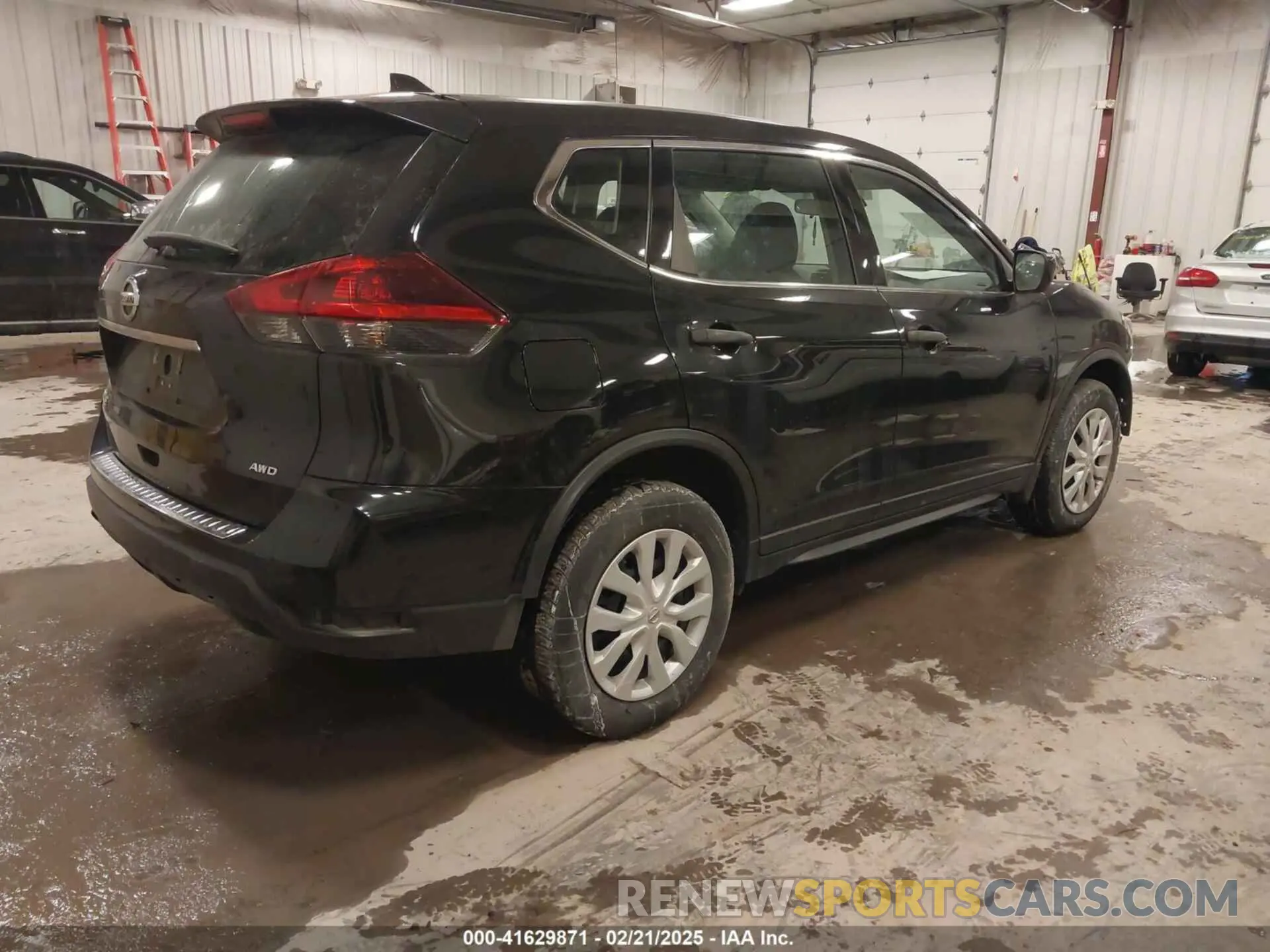 4 Photograph of a damaged car 5N1AT2MV7KC785630 NISSAN ROGUE 2019