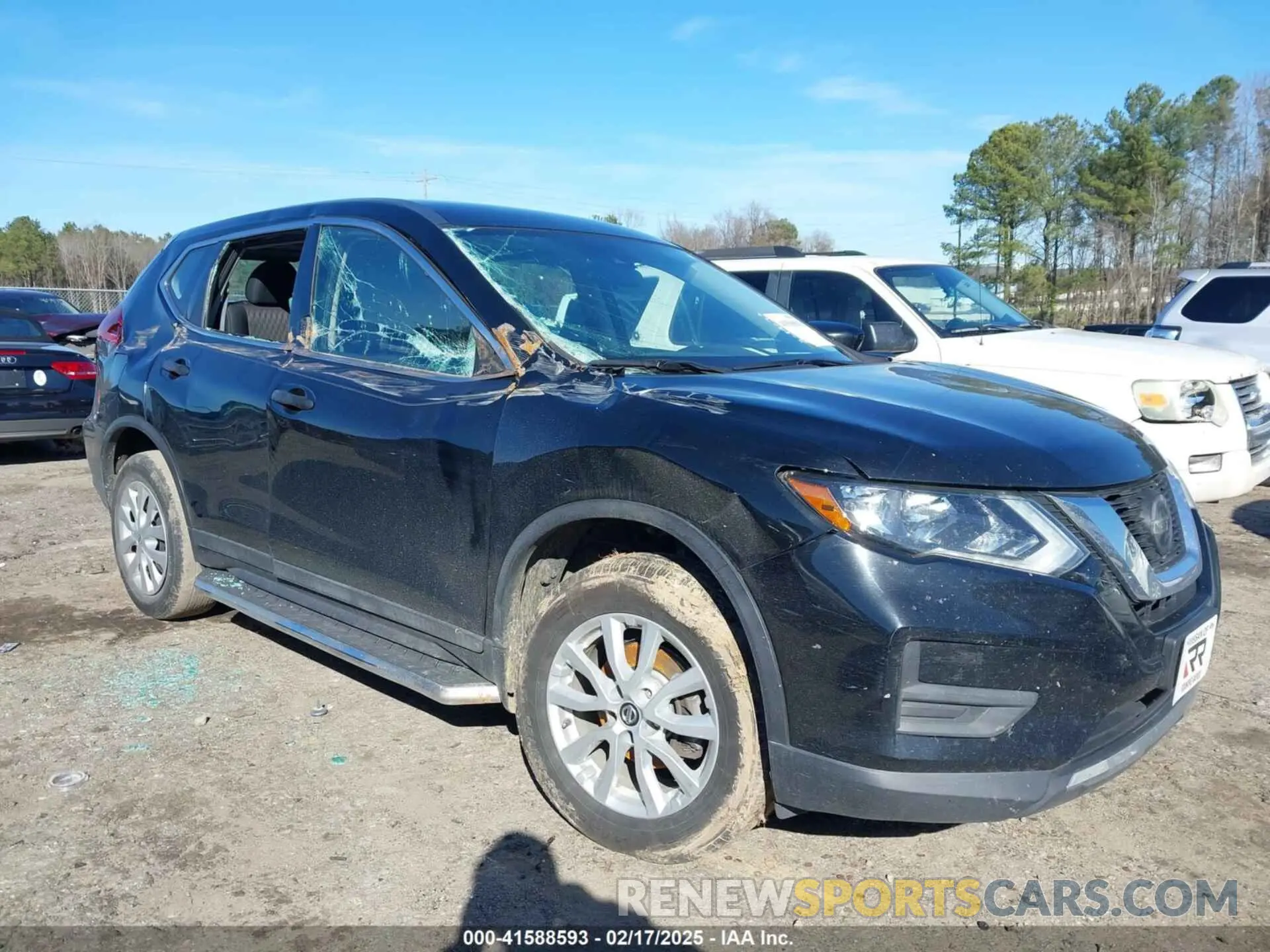1 Photograph of a damaged car 5N1AT2MV7KC800997 NISSAN ROGUE 2019