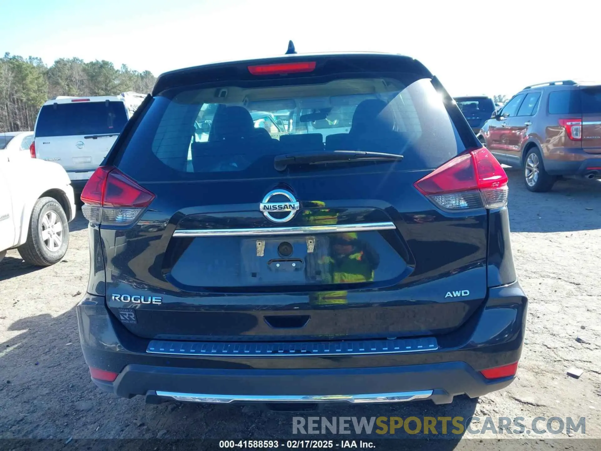 15 Photograph of a damaged car 5N1AT2MV7KC800997 NISSAN ROGUE 2019