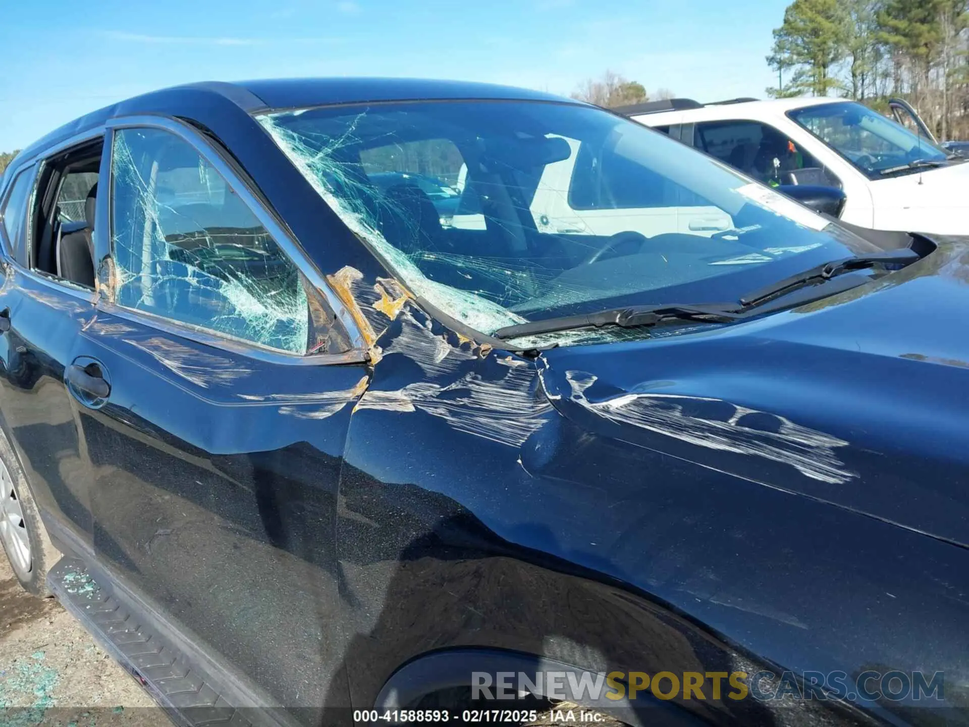 16 Photograph of a damaged car 5N1AT2MV7KC800997 NISSAN ROGUE 2019