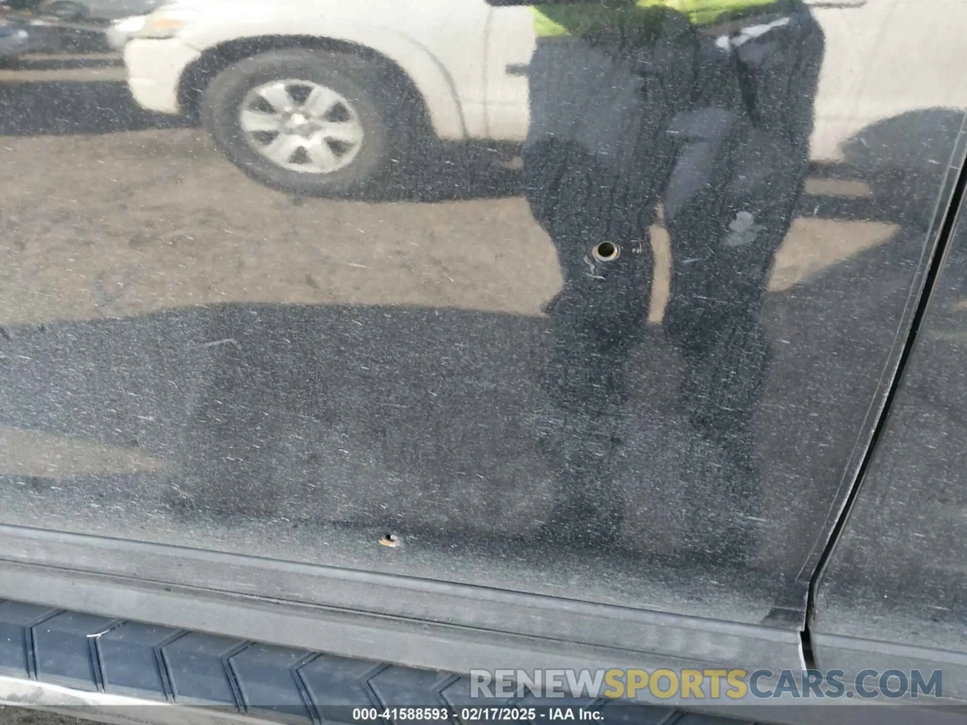 20 Photograph of a damaged car 5N1AT2MV7KC800997 NISSAN ROGUE 2019