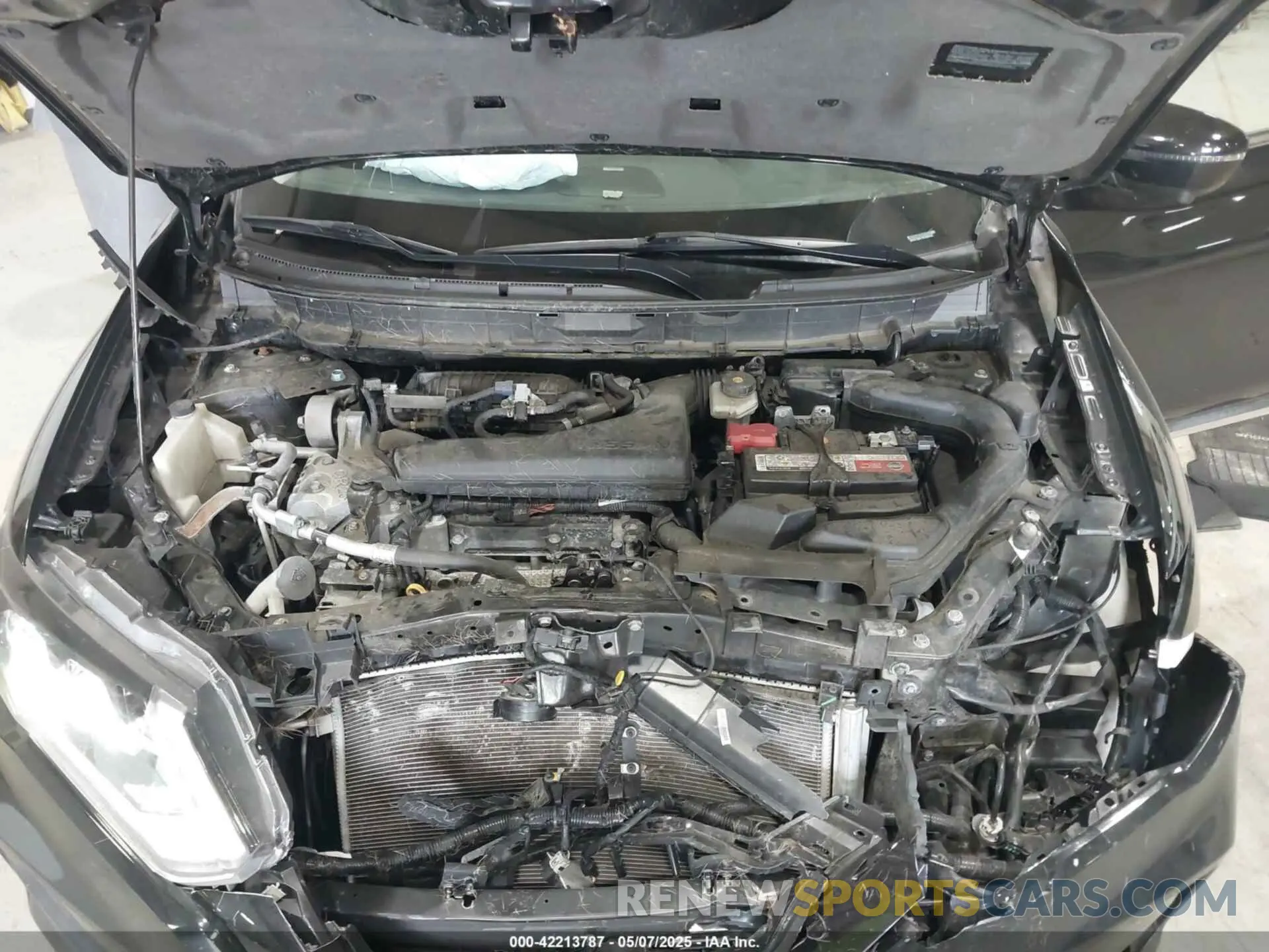 10 Photograph of a damaged car 5N1AT2MV7KC809442 NISSAN ROGUE 2019