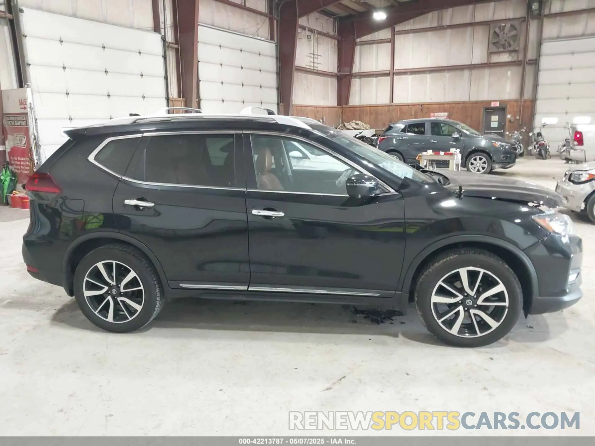 13 Photograph of a damaged car 5N1AT2MV7KC809442 NISSAN ROGUE 2019