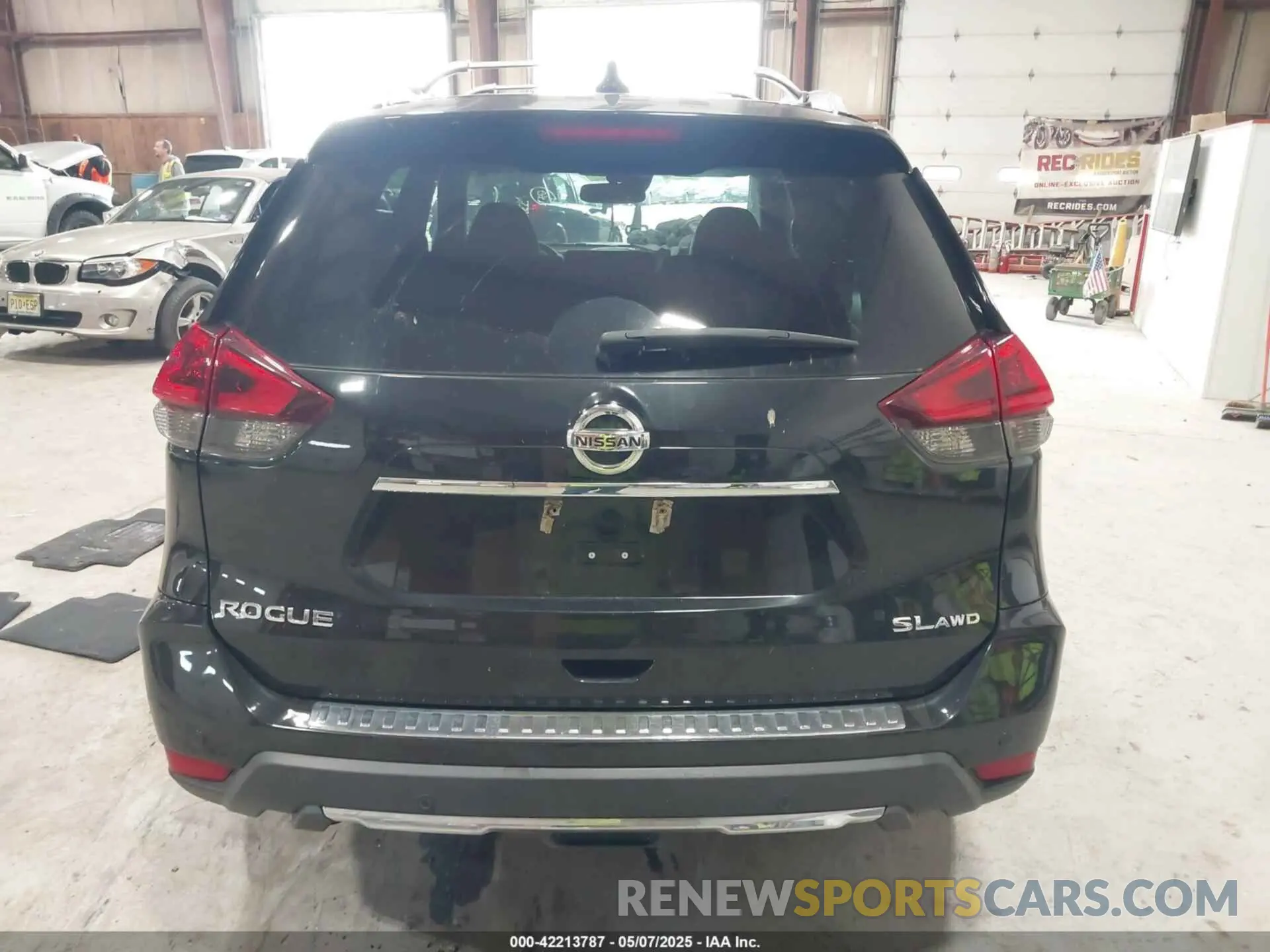 16 Photograph of a damaged car 5N1AT2MV7KC809442 NISSAN ROGUE 2019