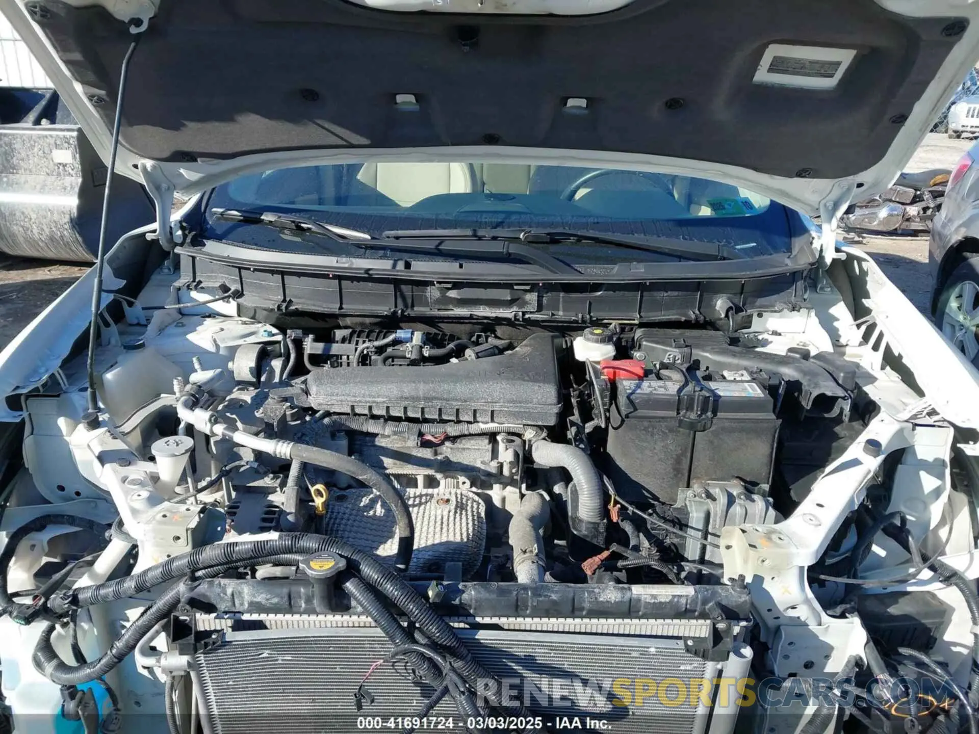 10 Photograph of a damaged car 5N1AT2MV7KC819422 NISSAN ROGUE 2019