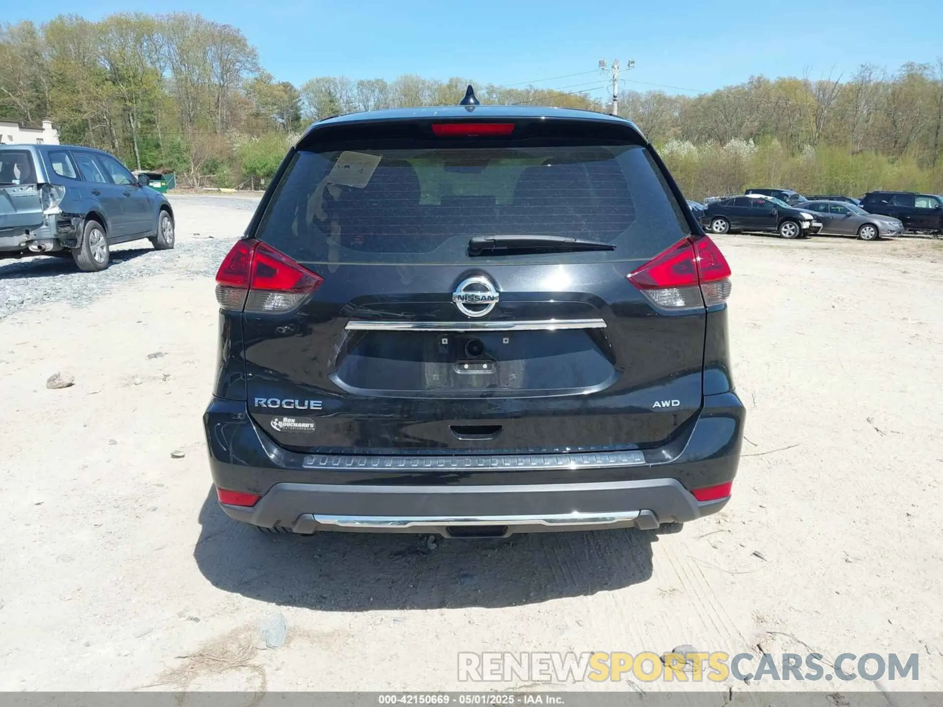16 Photograph of a damaged car 5N1AT2MV7KC840531 NISSAN ROGUE 2019